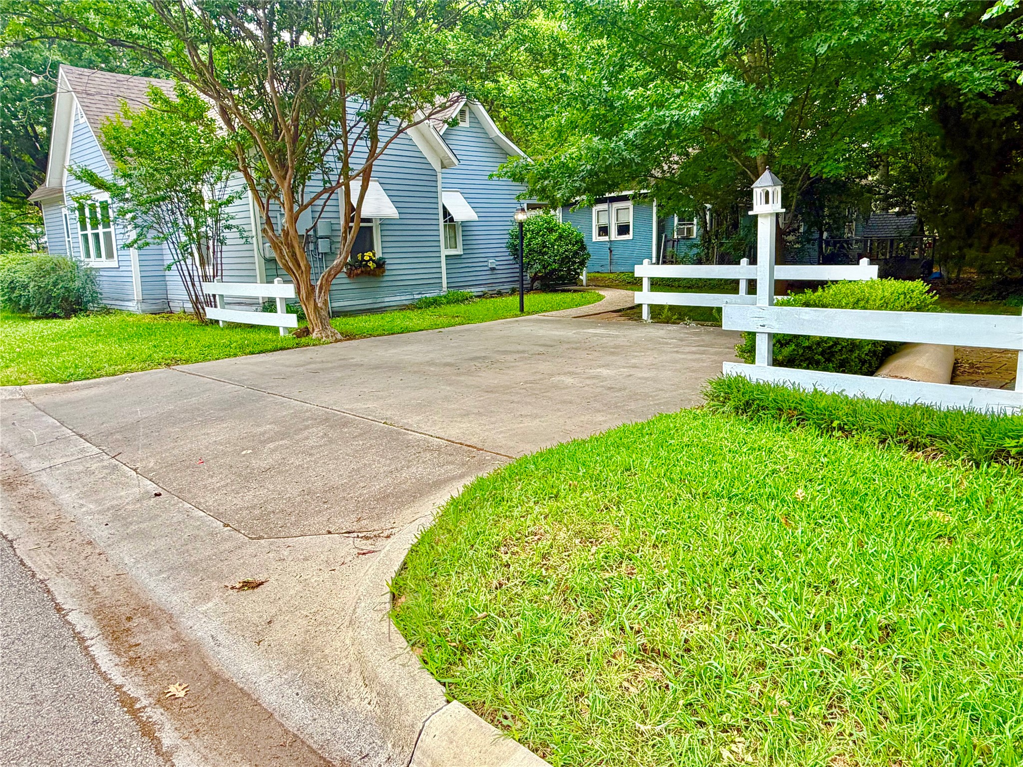 725 Bolivar Street Denton TX 76201