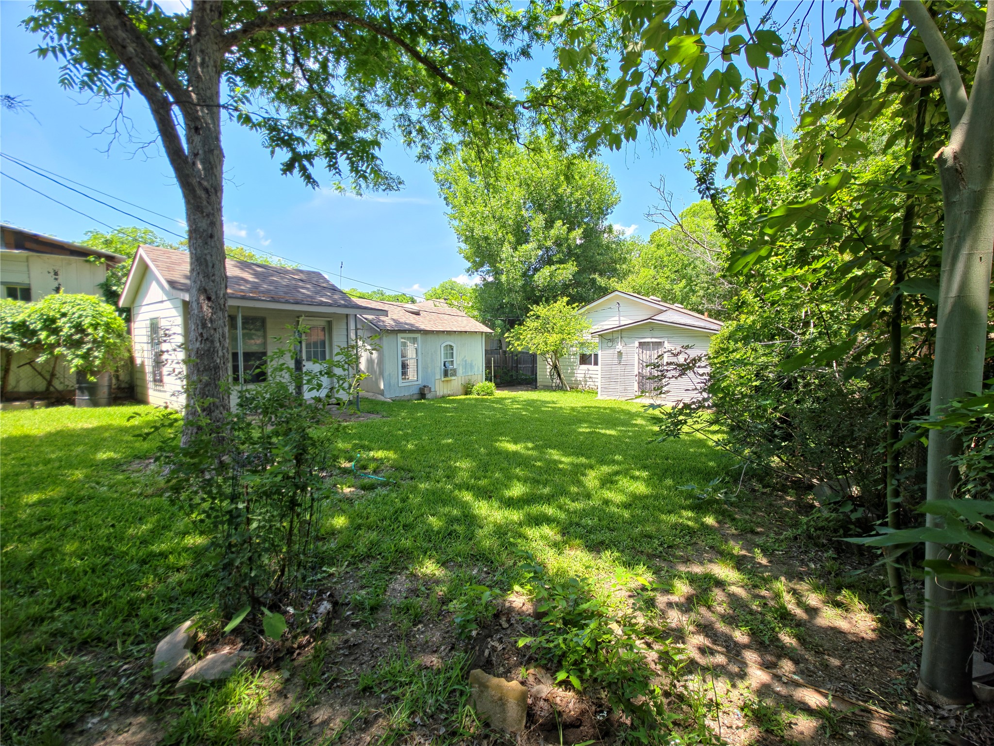 903 Cameron Avenue Dallas TX 75223