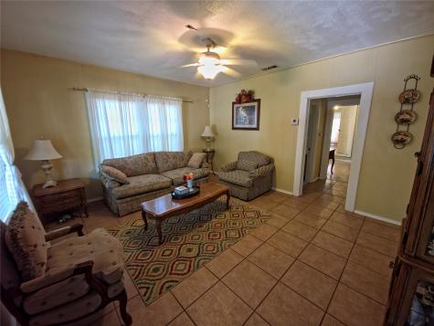 903 Cameron Avenue Dallas TX 75223