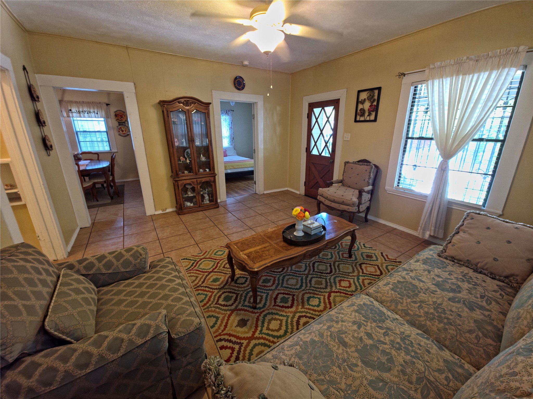 903 Cameron Avenue Dallas TX 75223