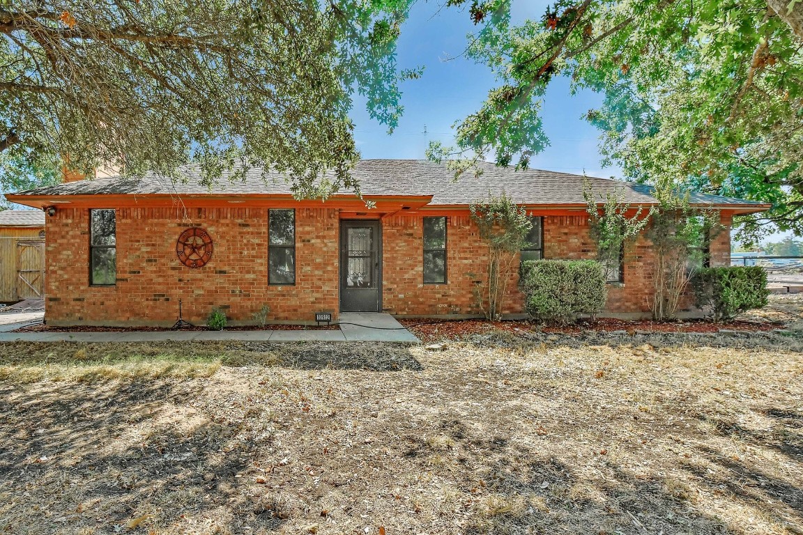 10912 Farmington Road Van Alstyne TX 75495