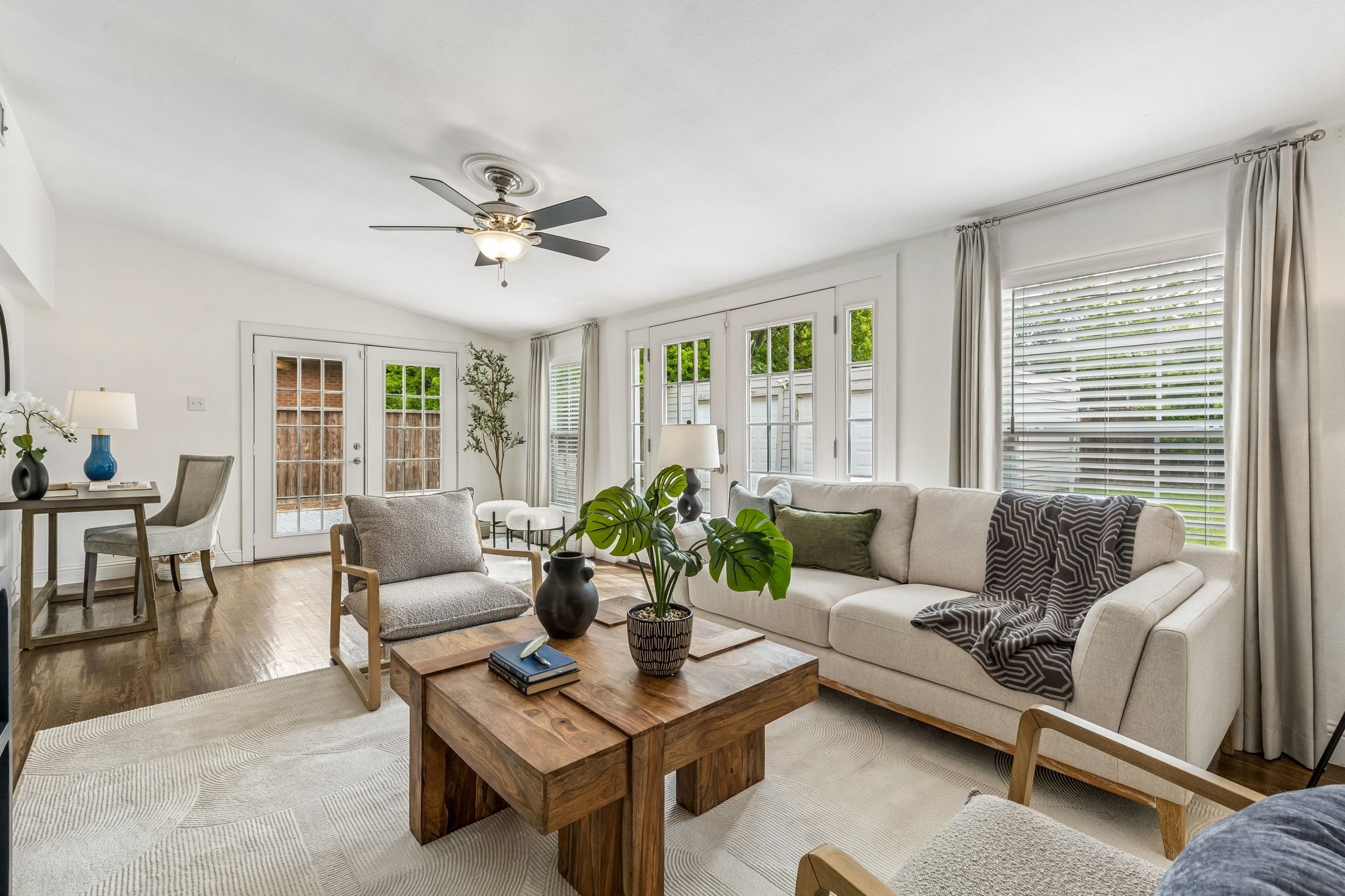 9962 Elmada Lane Dallas TX 75220