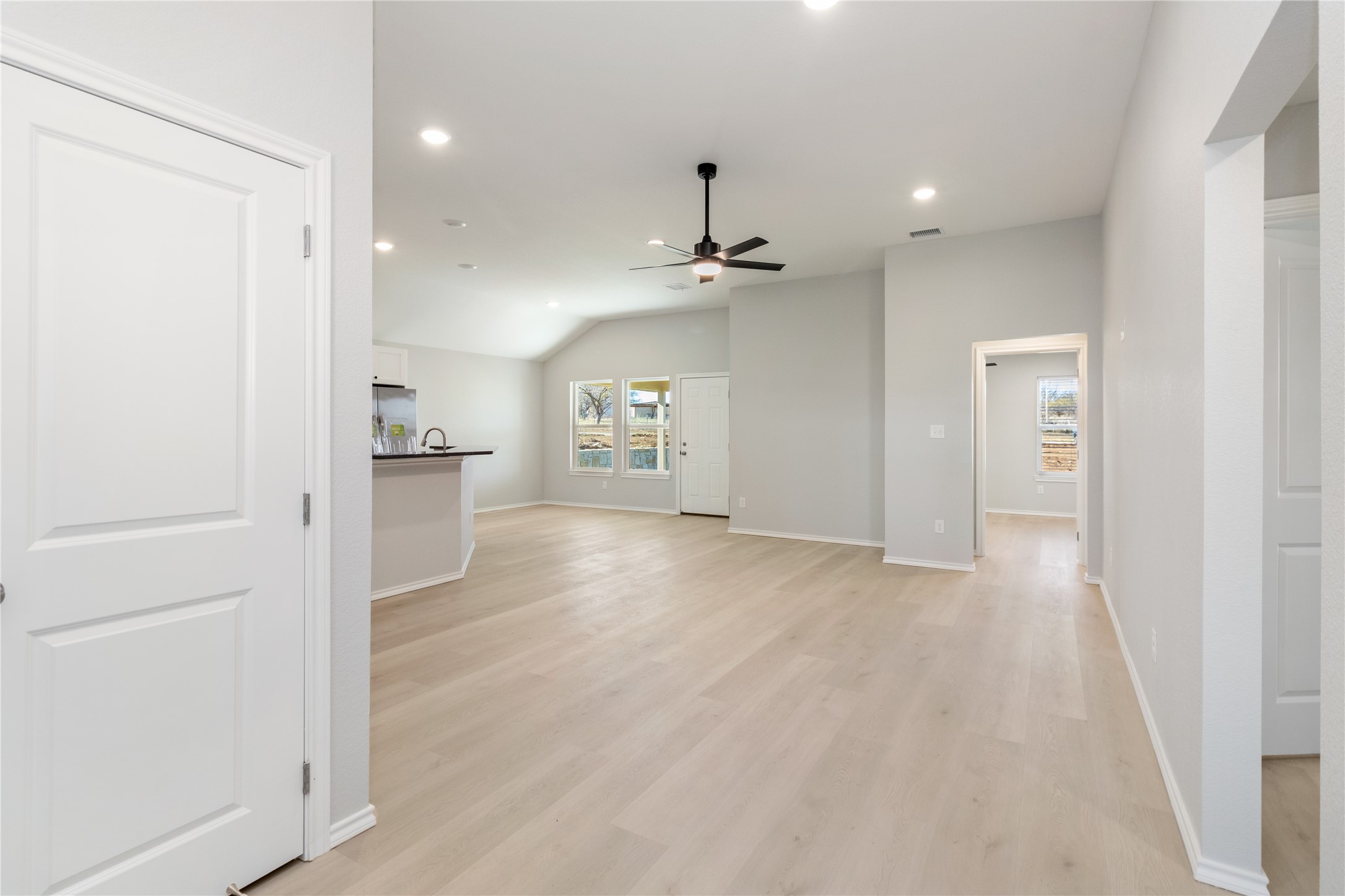 913 E 3rd Street Coleman TX 76834