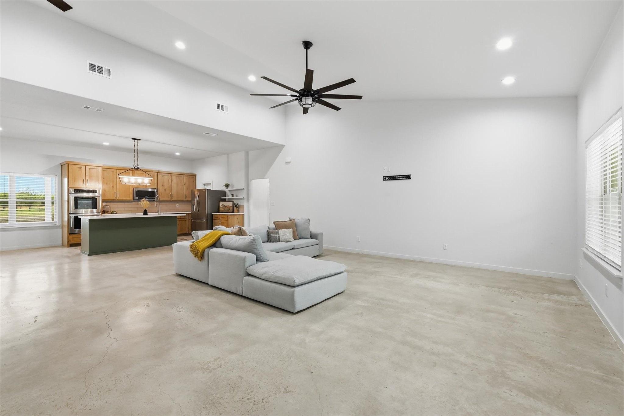 1445 County Road 3690 Paradise TX 76073