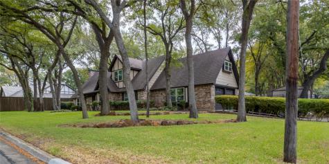 2101 Stafford Drive Arlington TX 76012