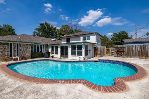 301 Circleview Drive N Hurst TX 76054