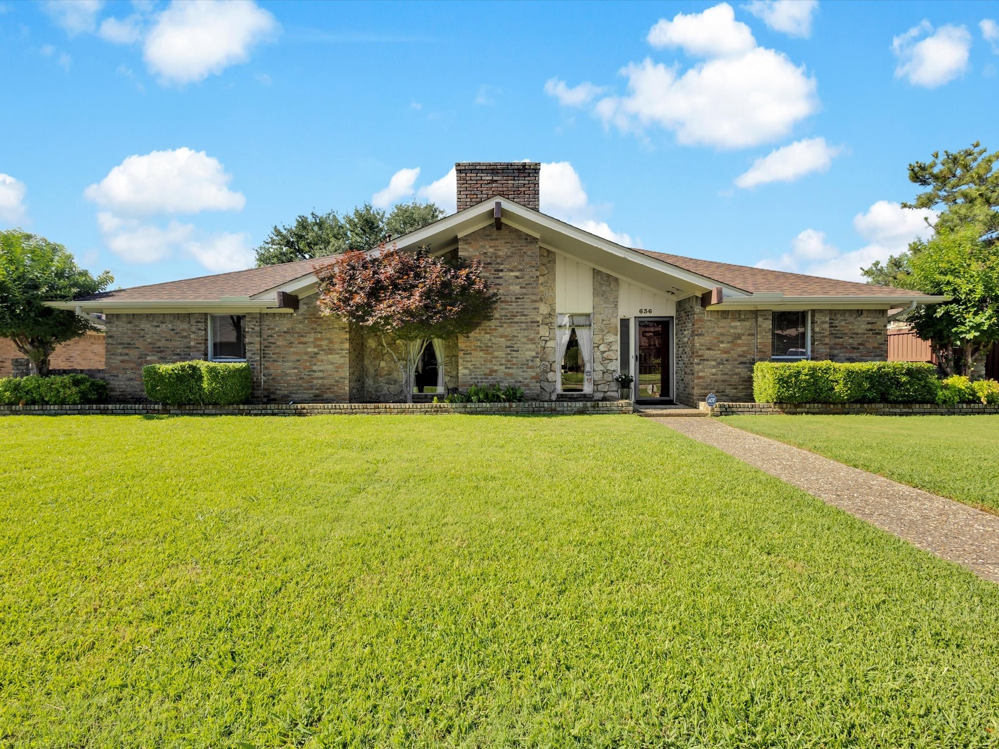 636 Wentworth Drive Richardson TX 75081