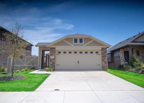 1017 Crockett Street Aubrey TX 76227