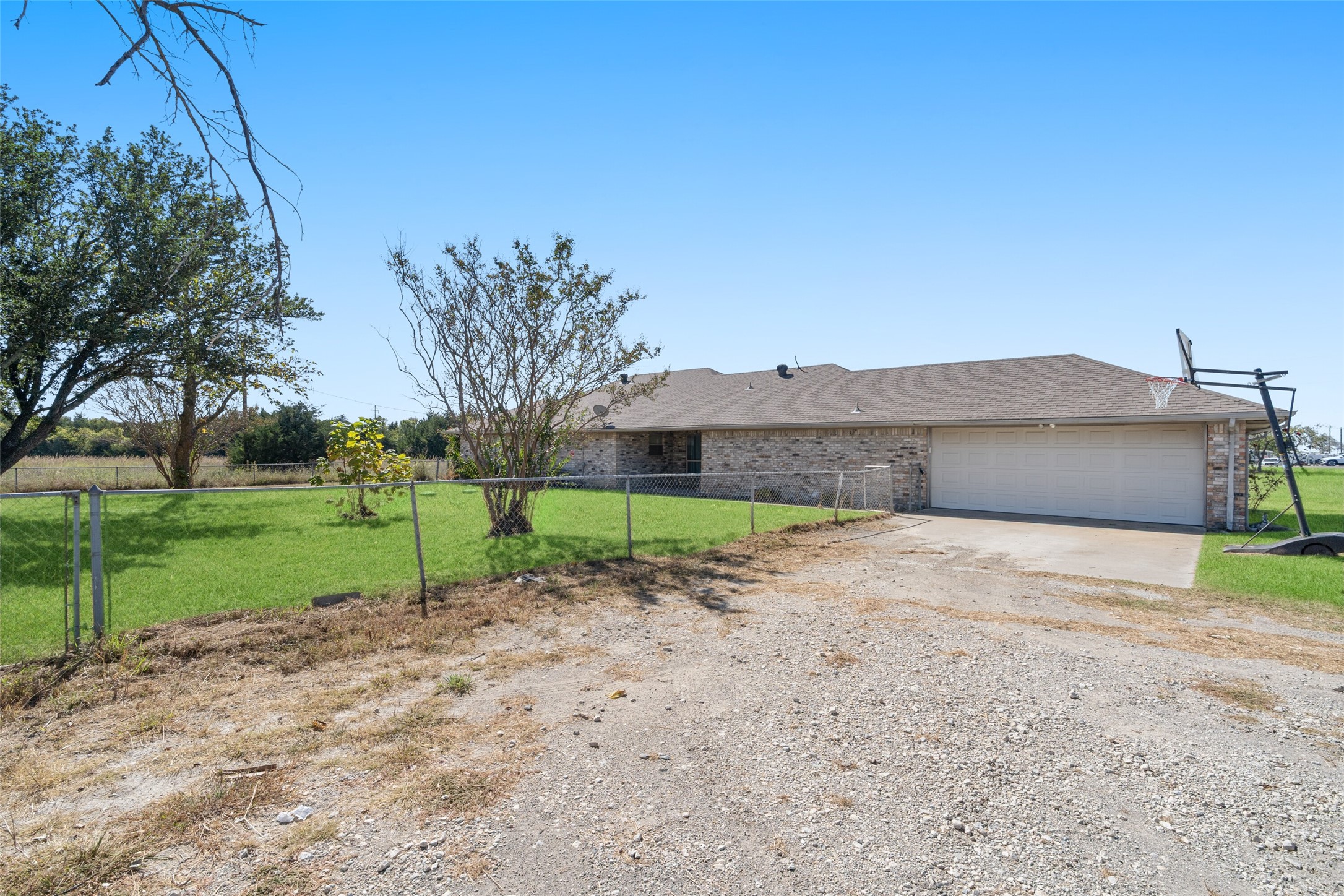 10492 Us Highway 69 Trenton TX 75490