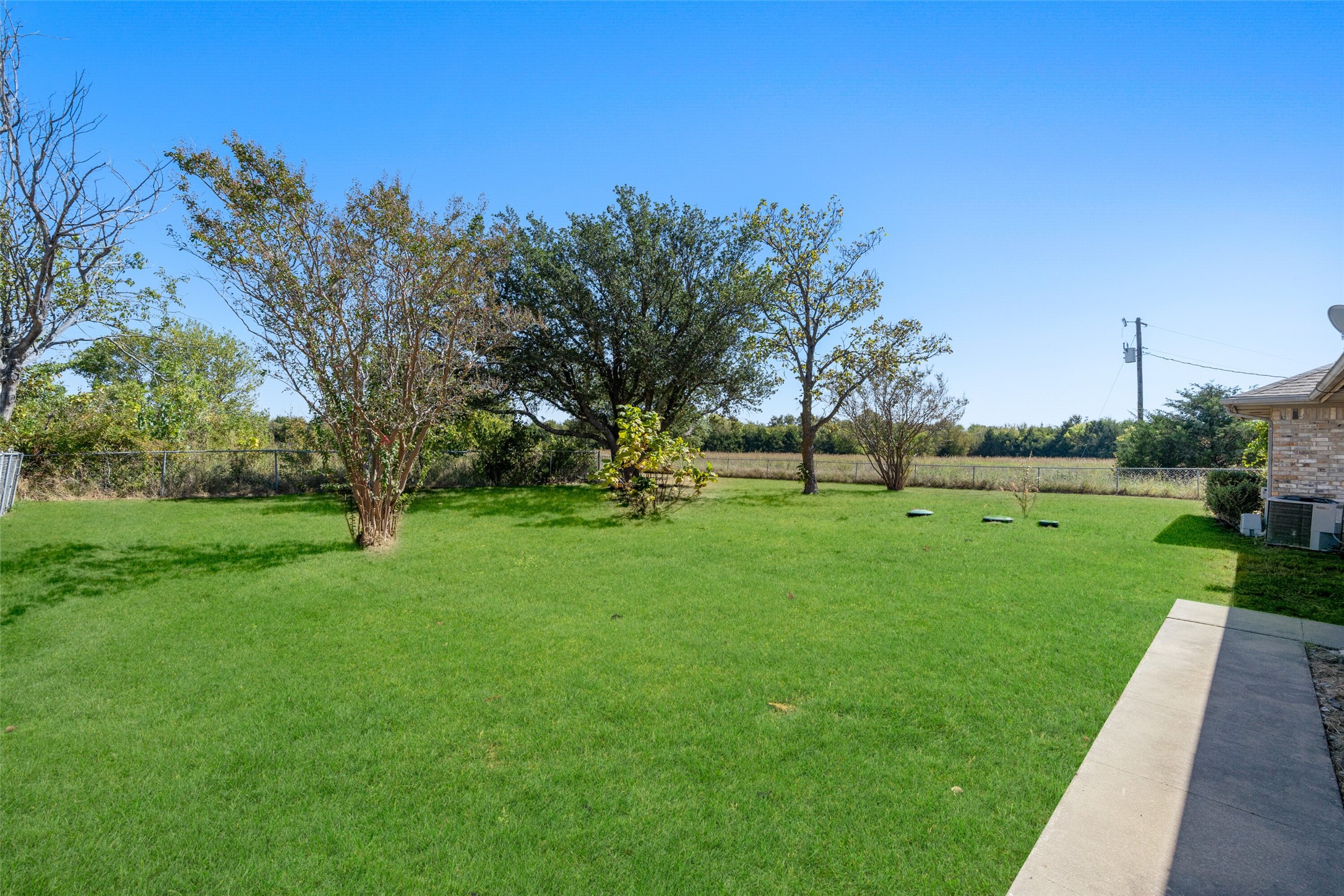 10492 Us Highway 69 Trenton TX 75490