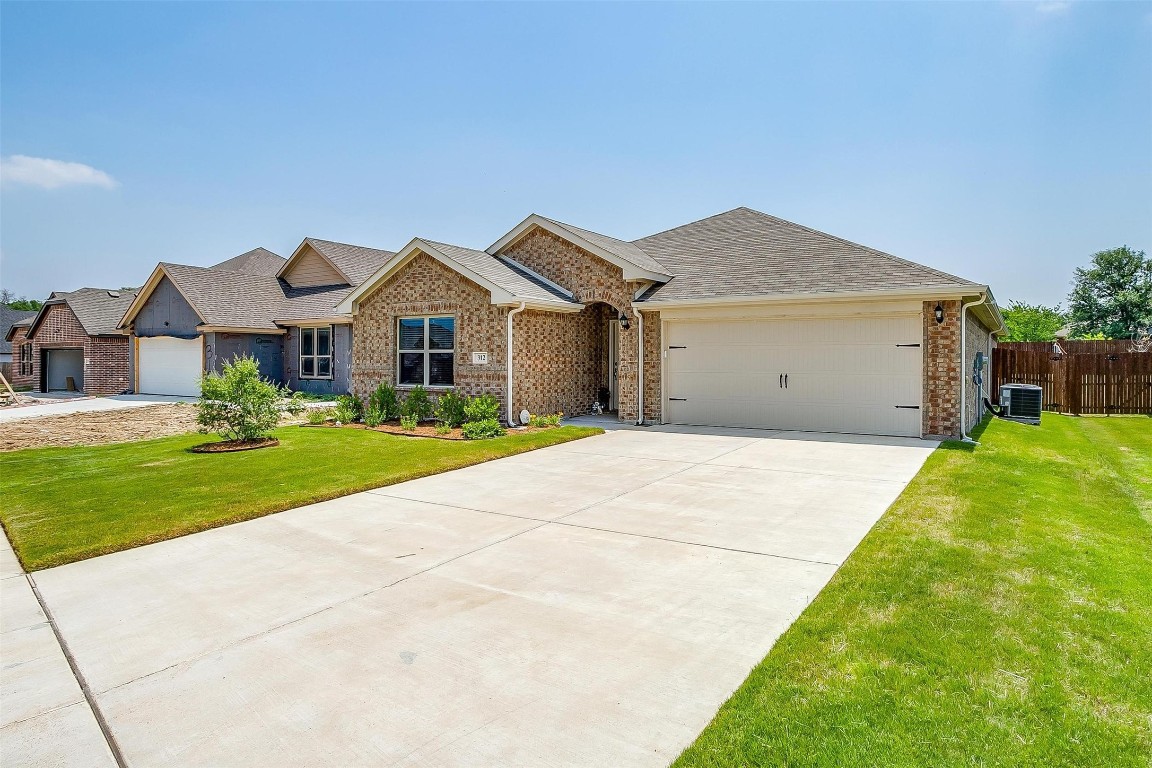 312 Paloma Street Weatherford TX 76087