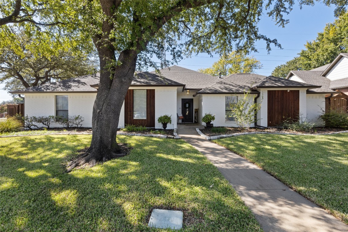 7305 Briarnoll Drive Dallas TX 75252