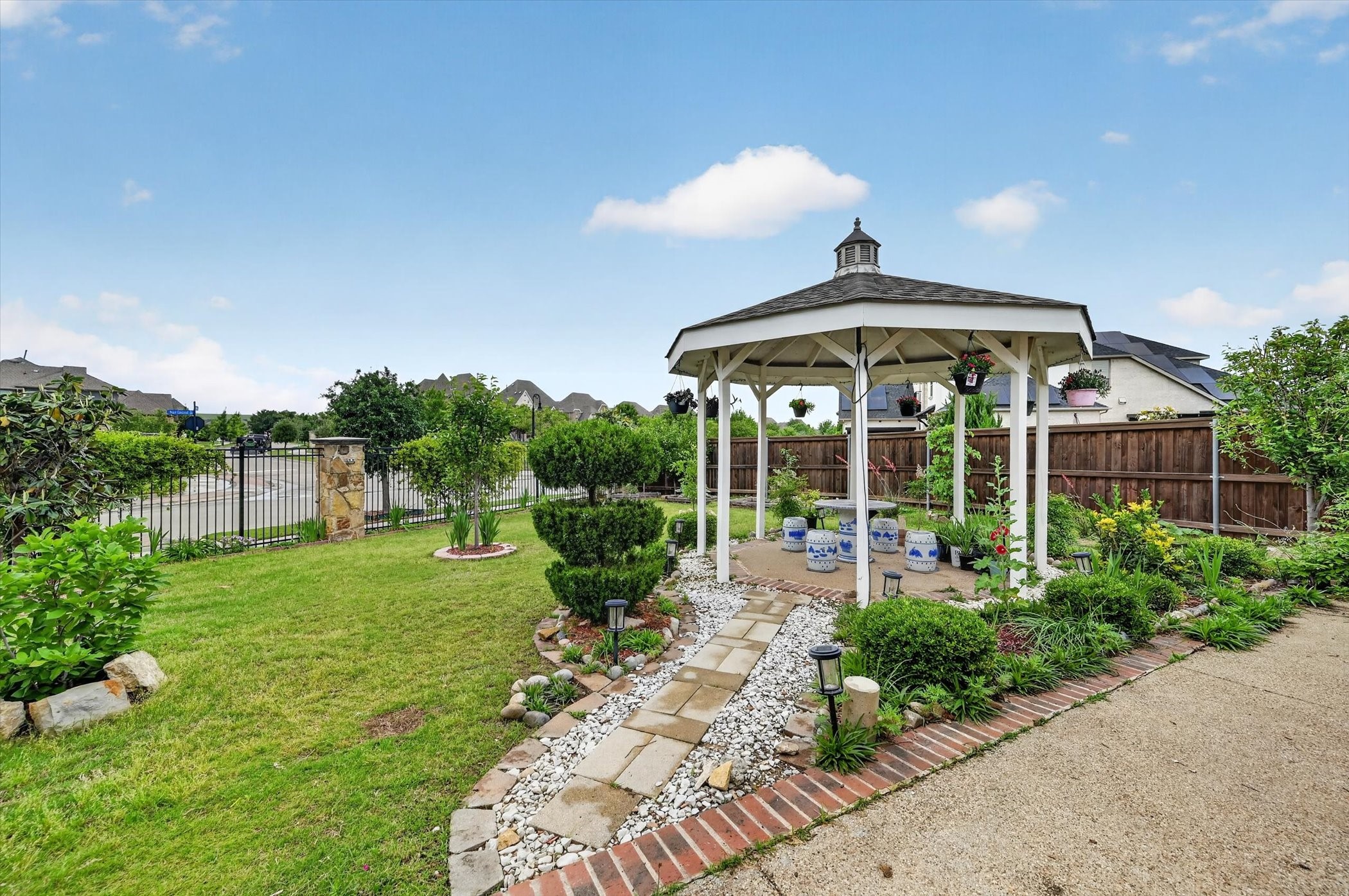 1107 Amber Rose Way Arlington TX 76005