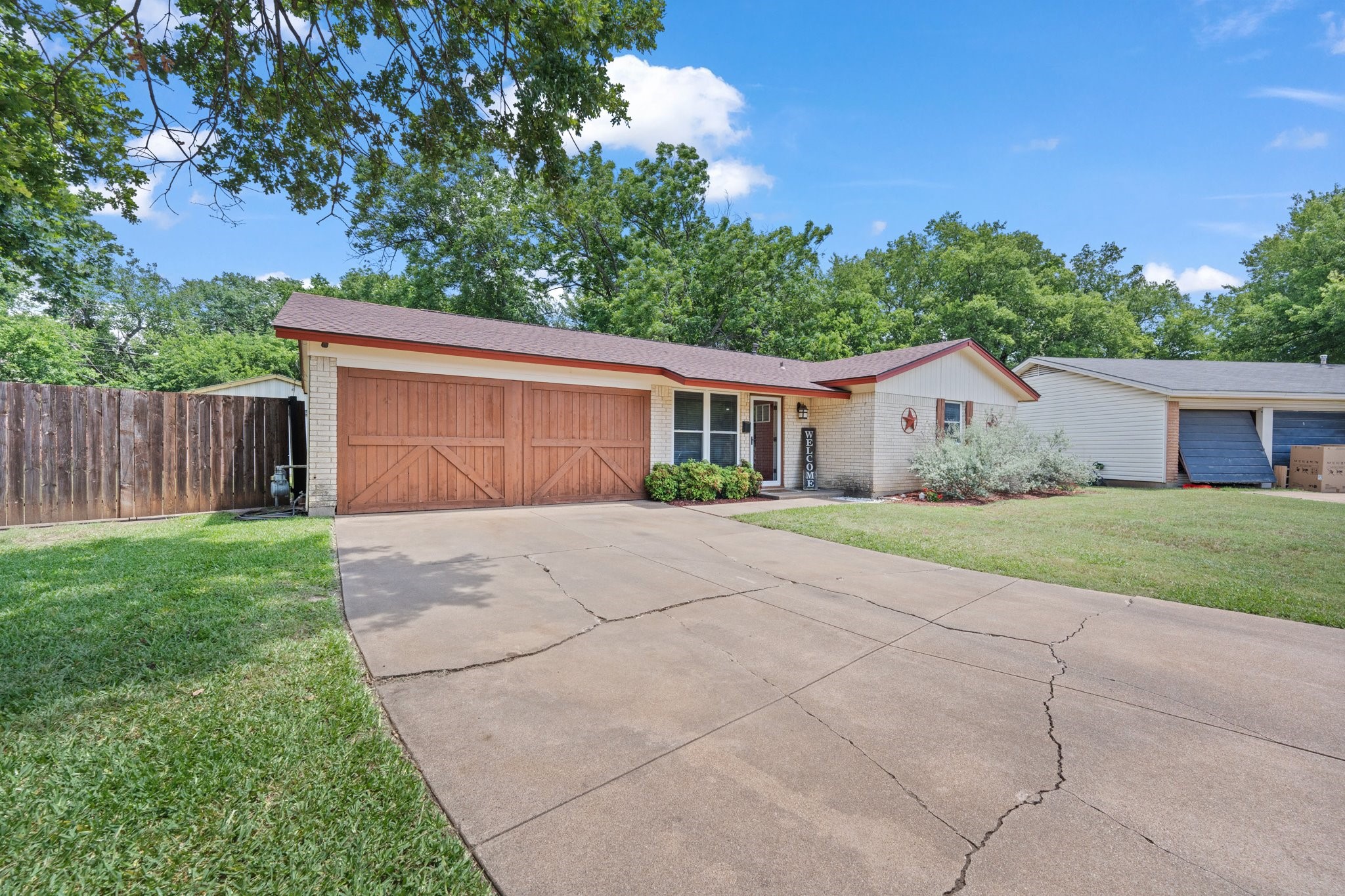 311 Robin Court Burleson TX 76028