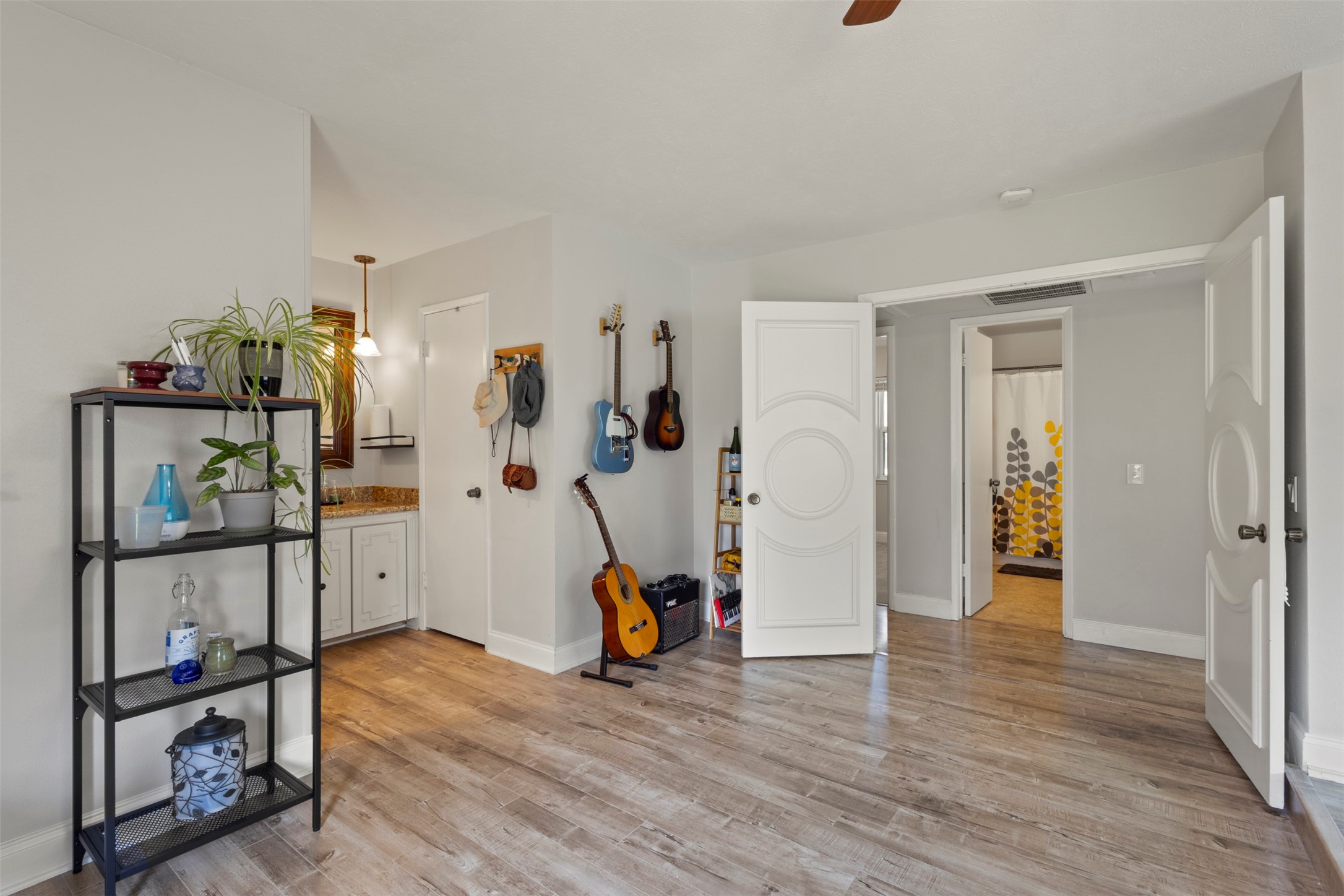1302 Hillsdale Drive Richardson TX 75081