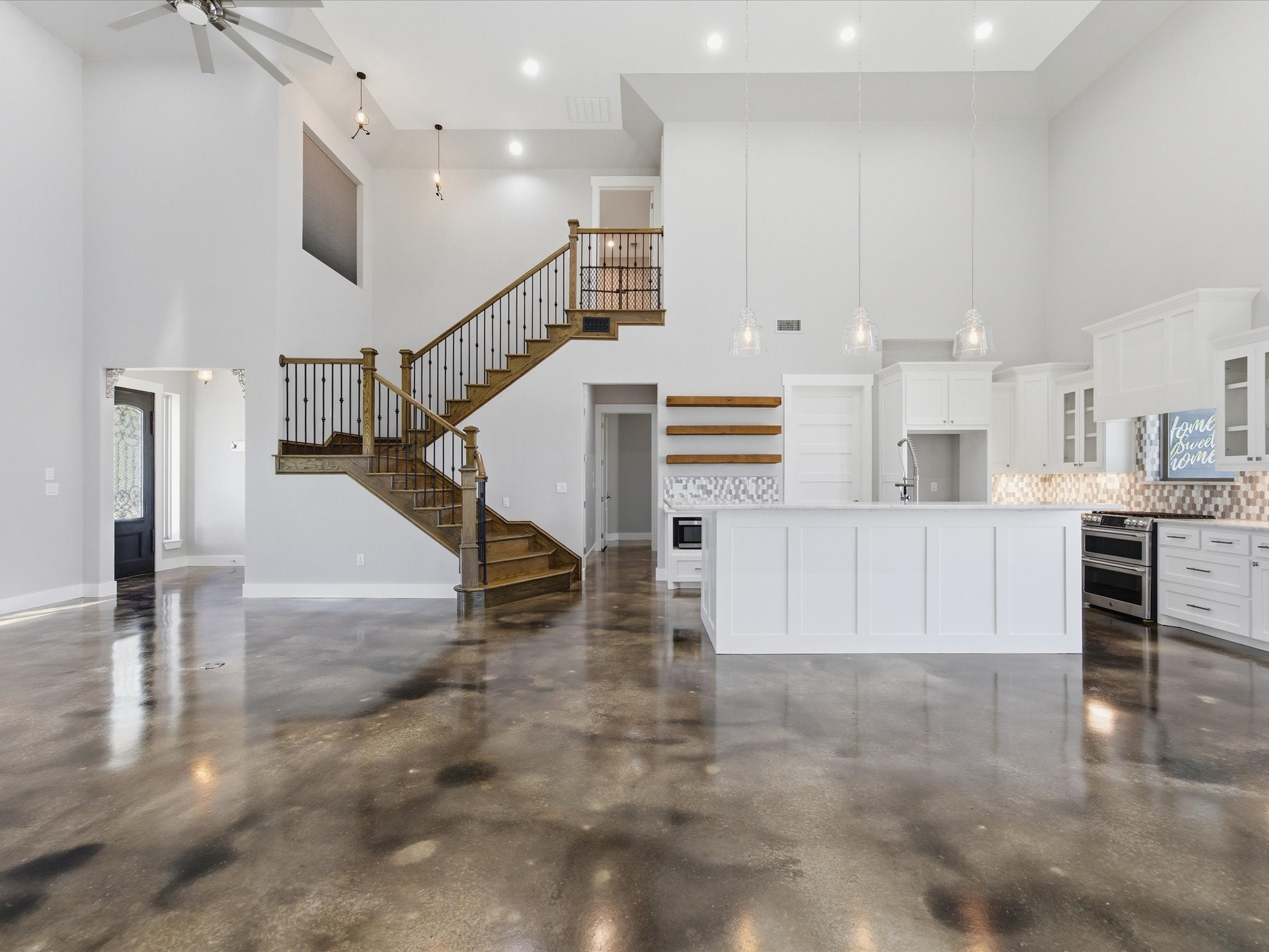 1184 County Road 1785 Sunset TX 76270