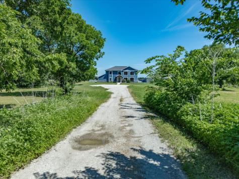 1184 County Road 1785 Sunset TX 76270