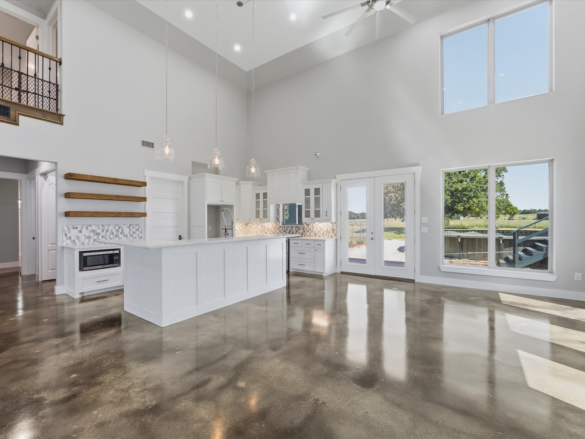 1184 County Road 1785 Sunset TX 76270