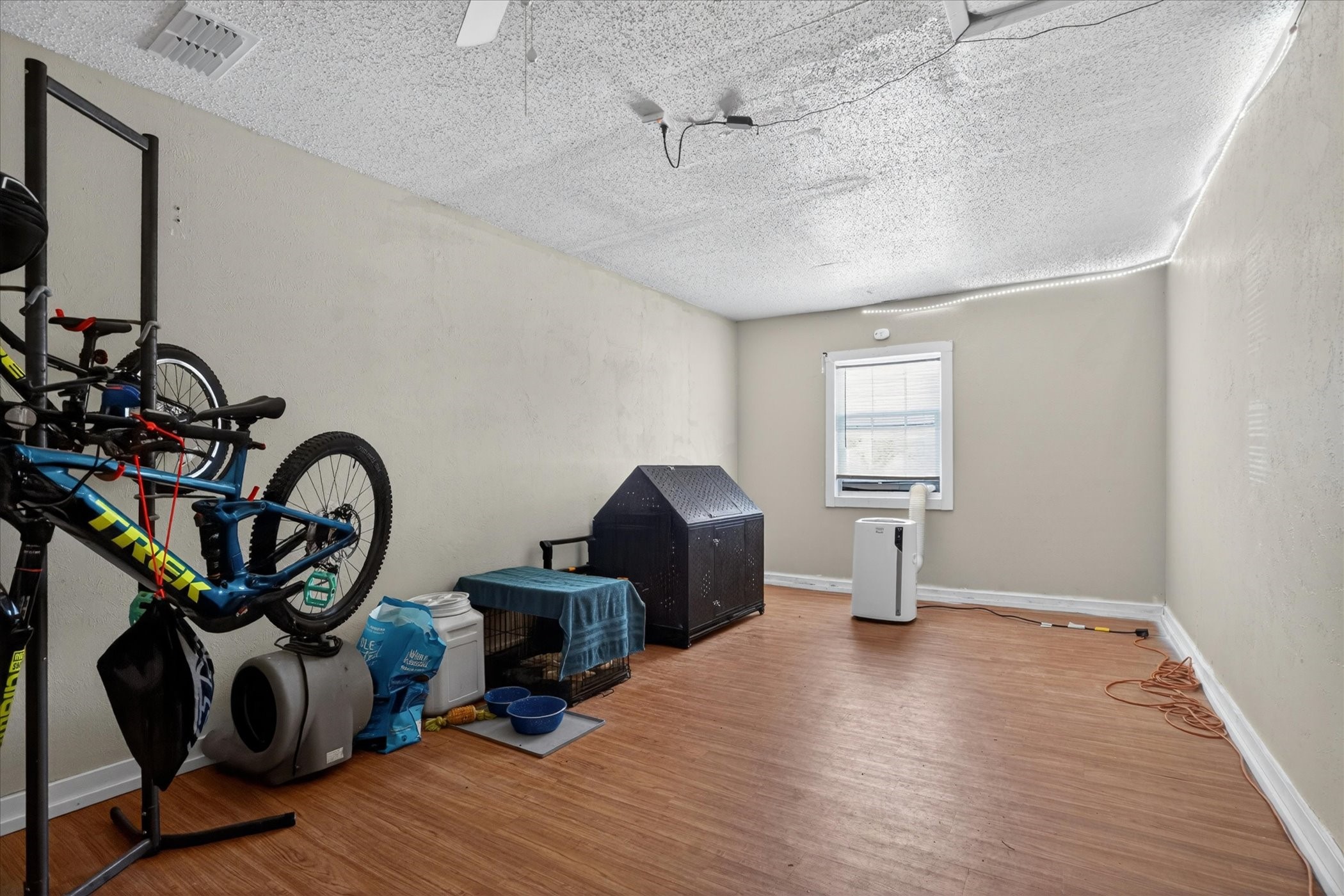 408 Grandview Drive Granbury TX 76049