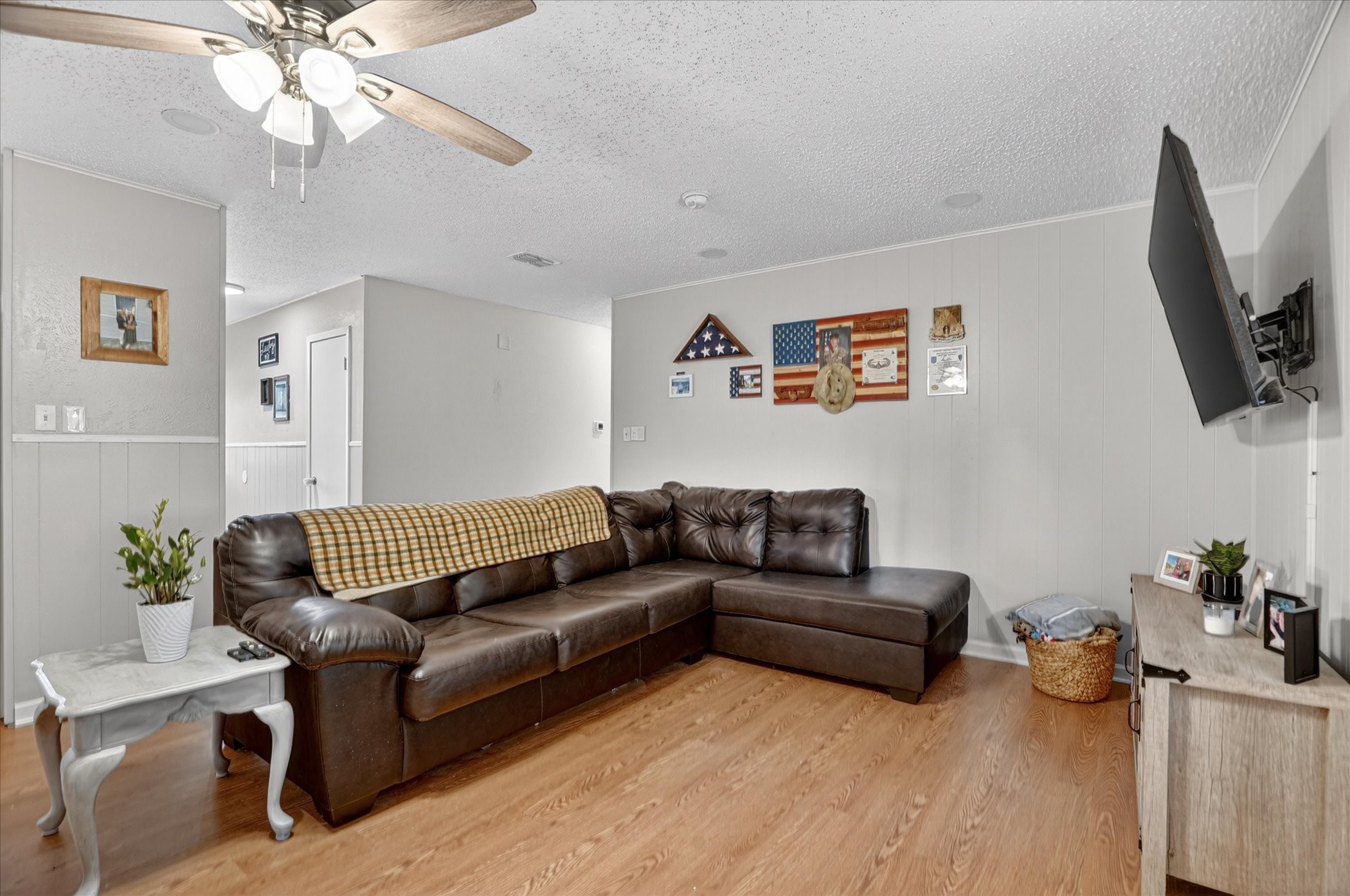 408 Grandview Drive Granbury TX 76049