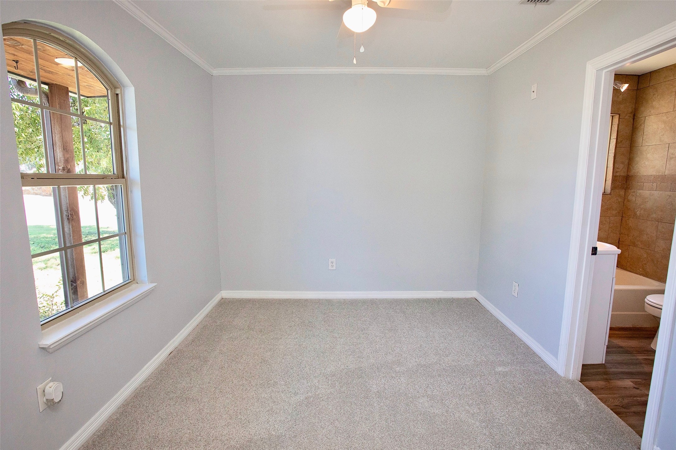 1214 3rd Street Graham TX 76450