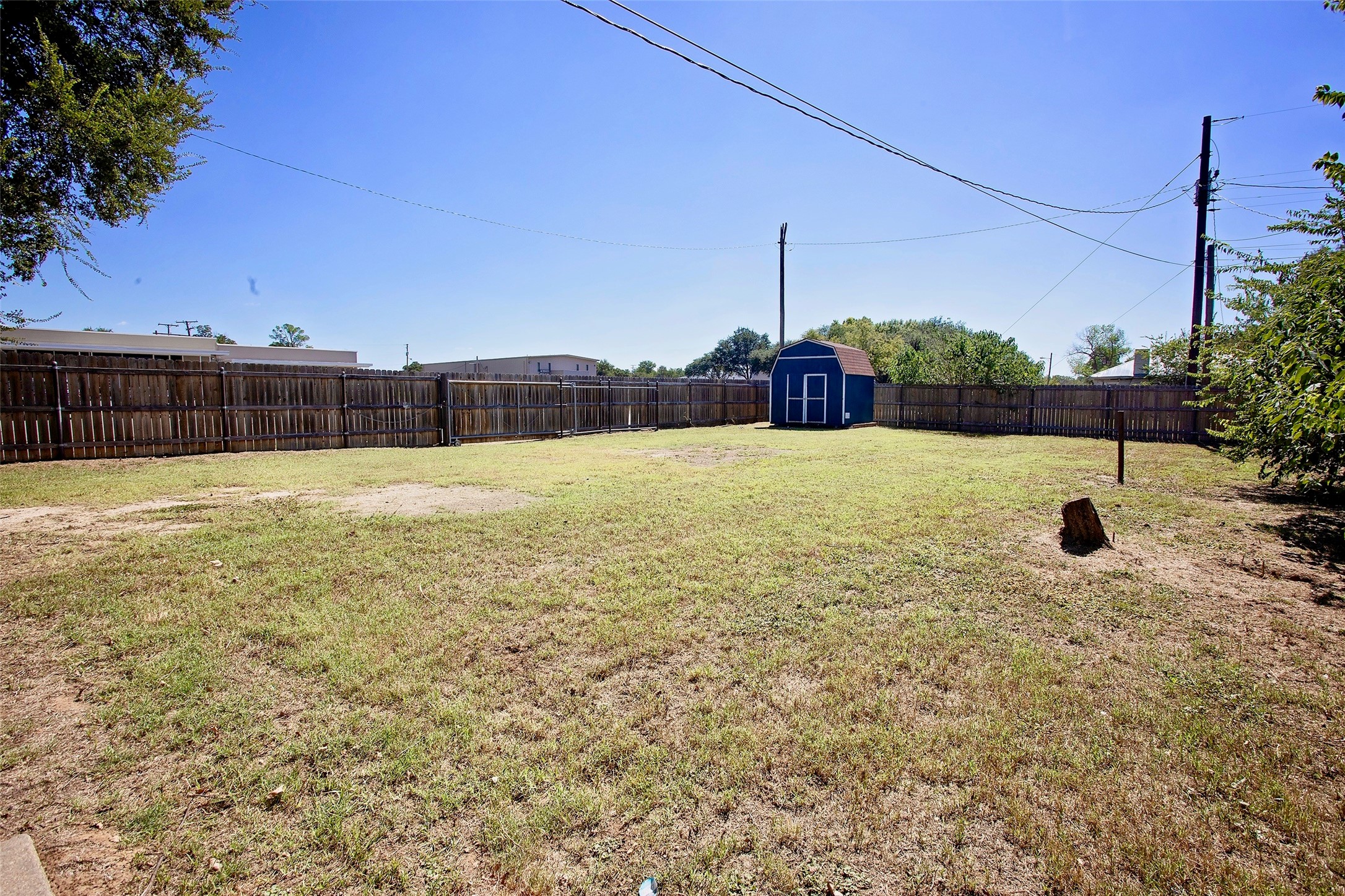 1214 3rd Street Graham TX 76450