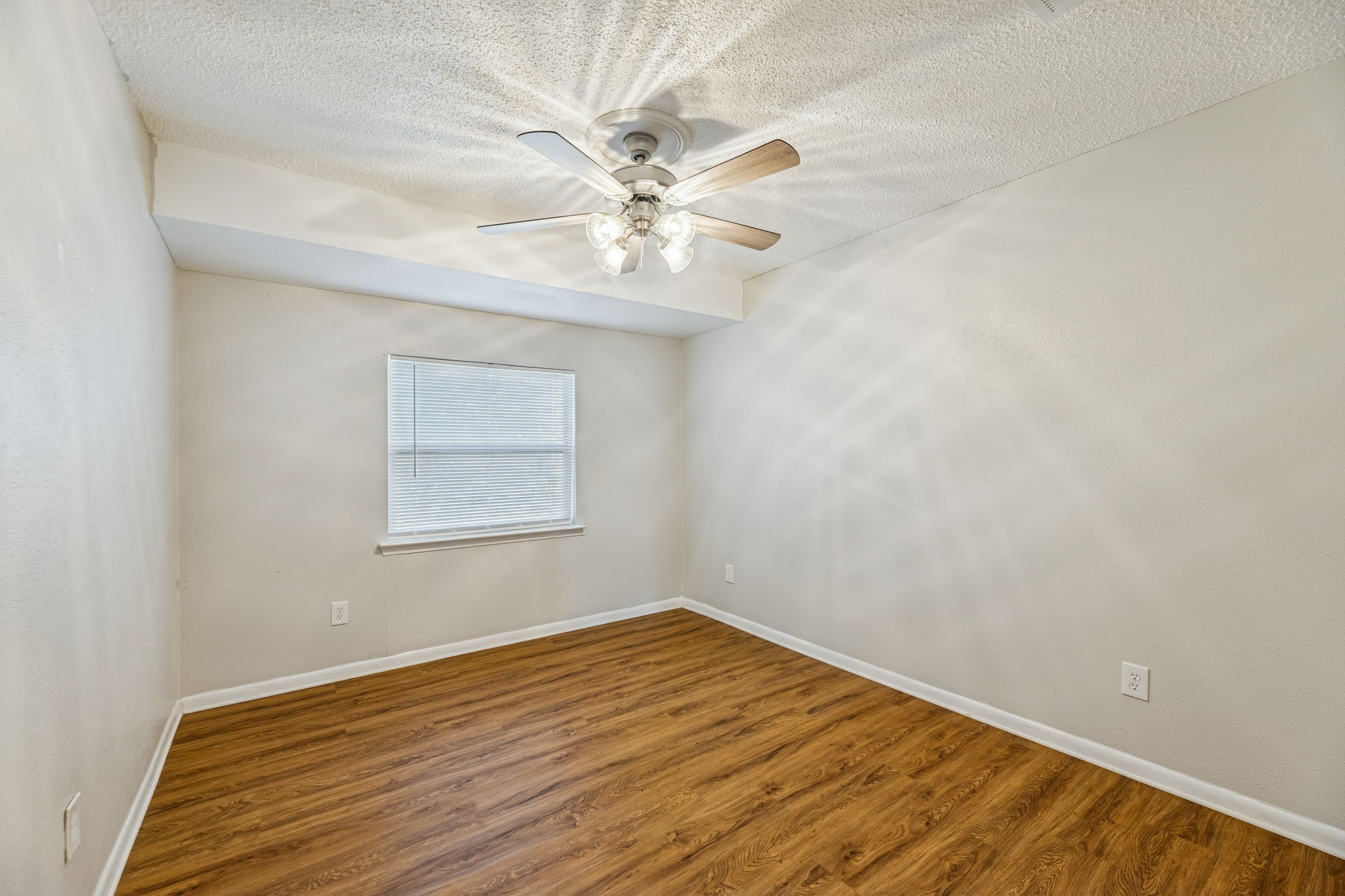 209 N Jarvis Lane Azle TX 76020