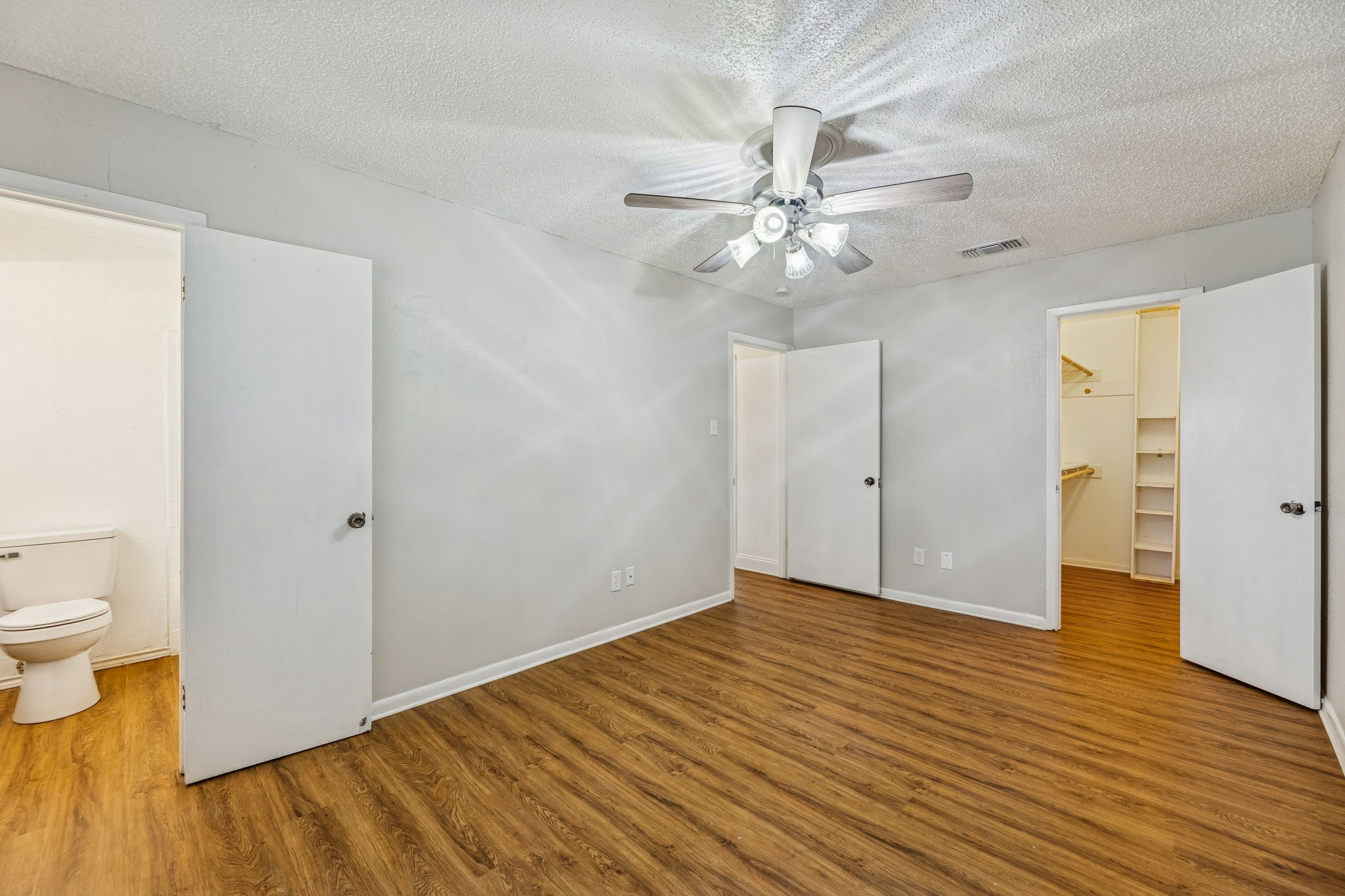 209 N Jarvis Lane Azle TX 76020