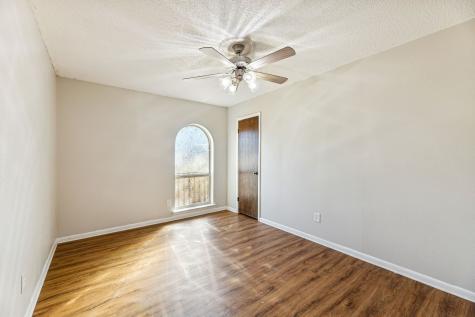 209 N Jarvis Lane Azle TX 76020