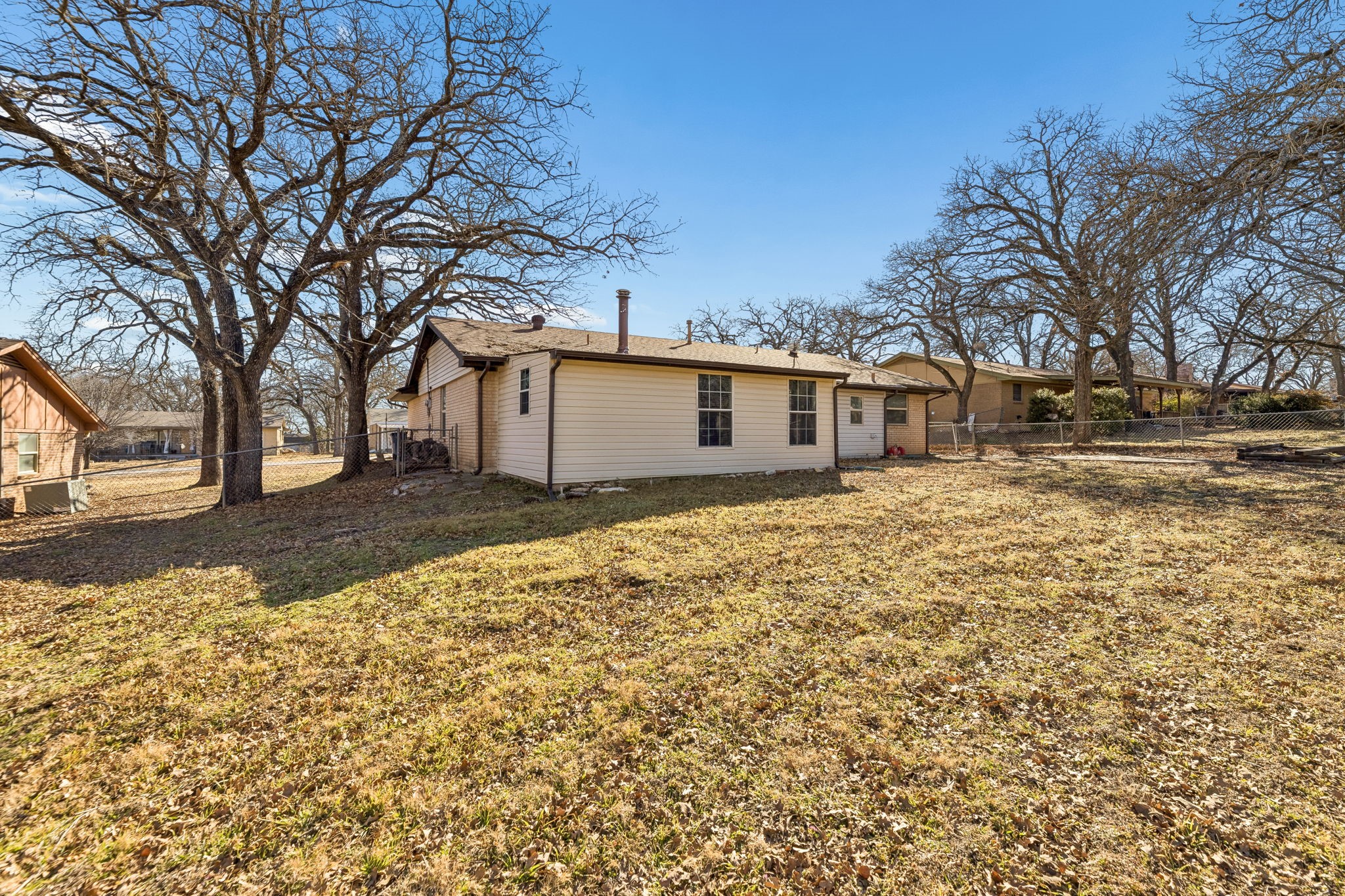 209 N Jarvis Lane Azle TX 76020