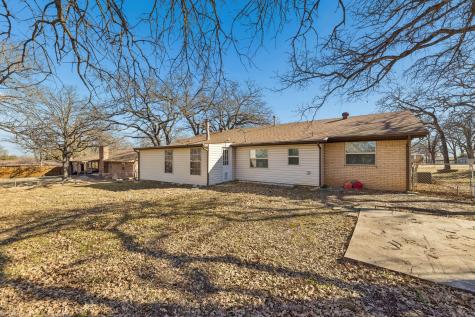209 N Jarvis Lane Azle TX 76020