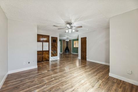 209 N Jarvis Lane Azle TX 76020