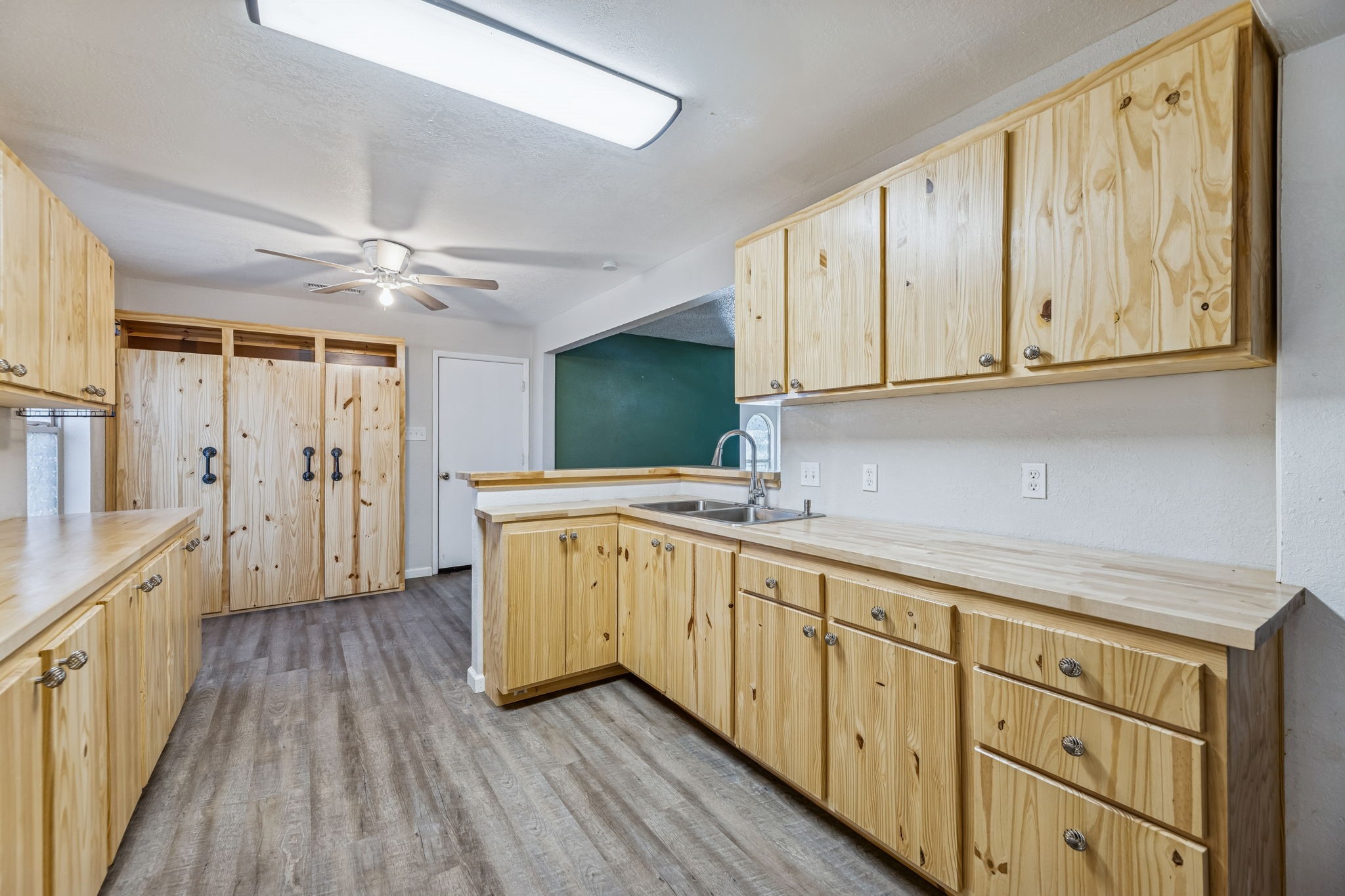 209 N Jarvis Lane Azle TX 76020