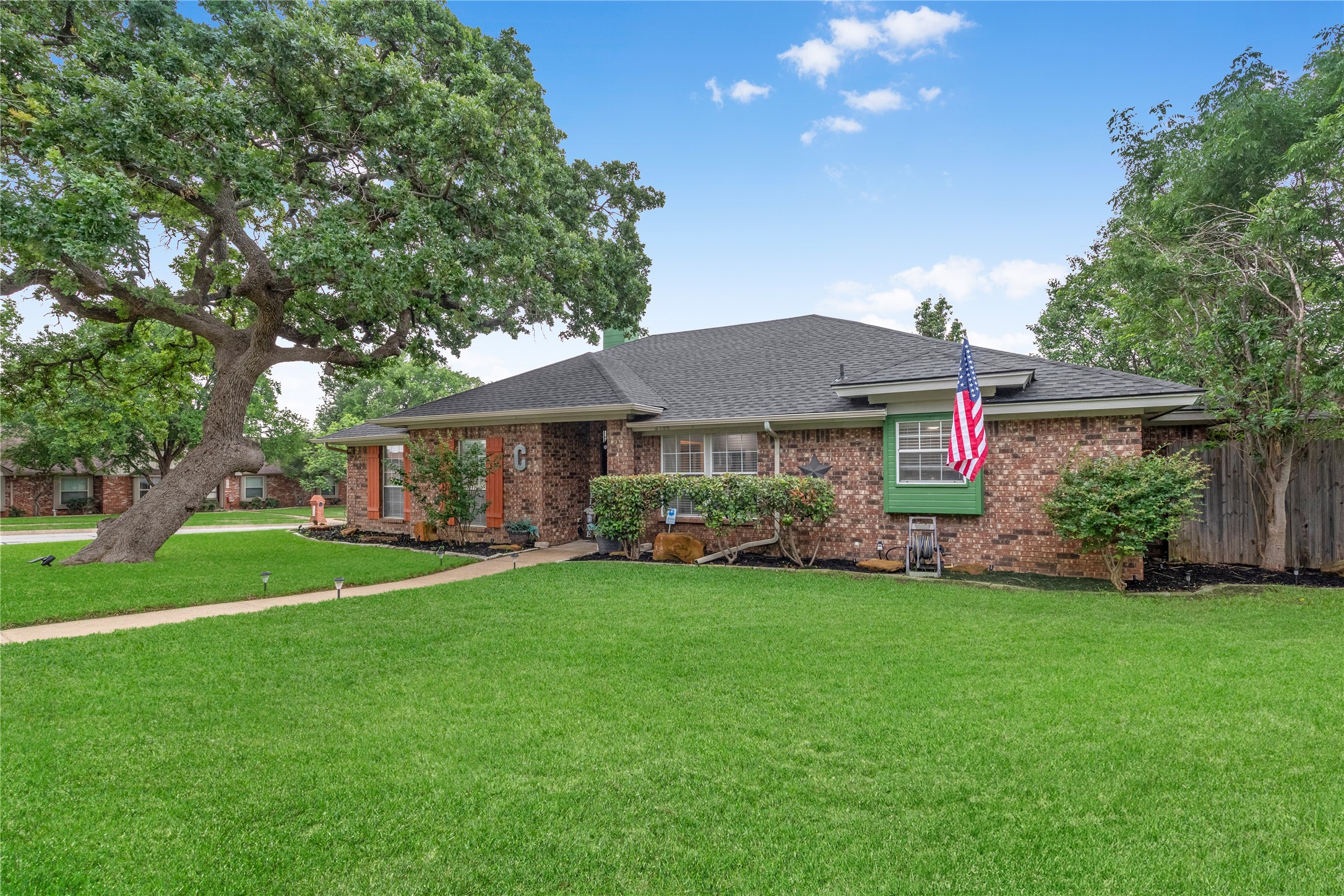 2108 Oakmeadow Place Bedford TX 76021