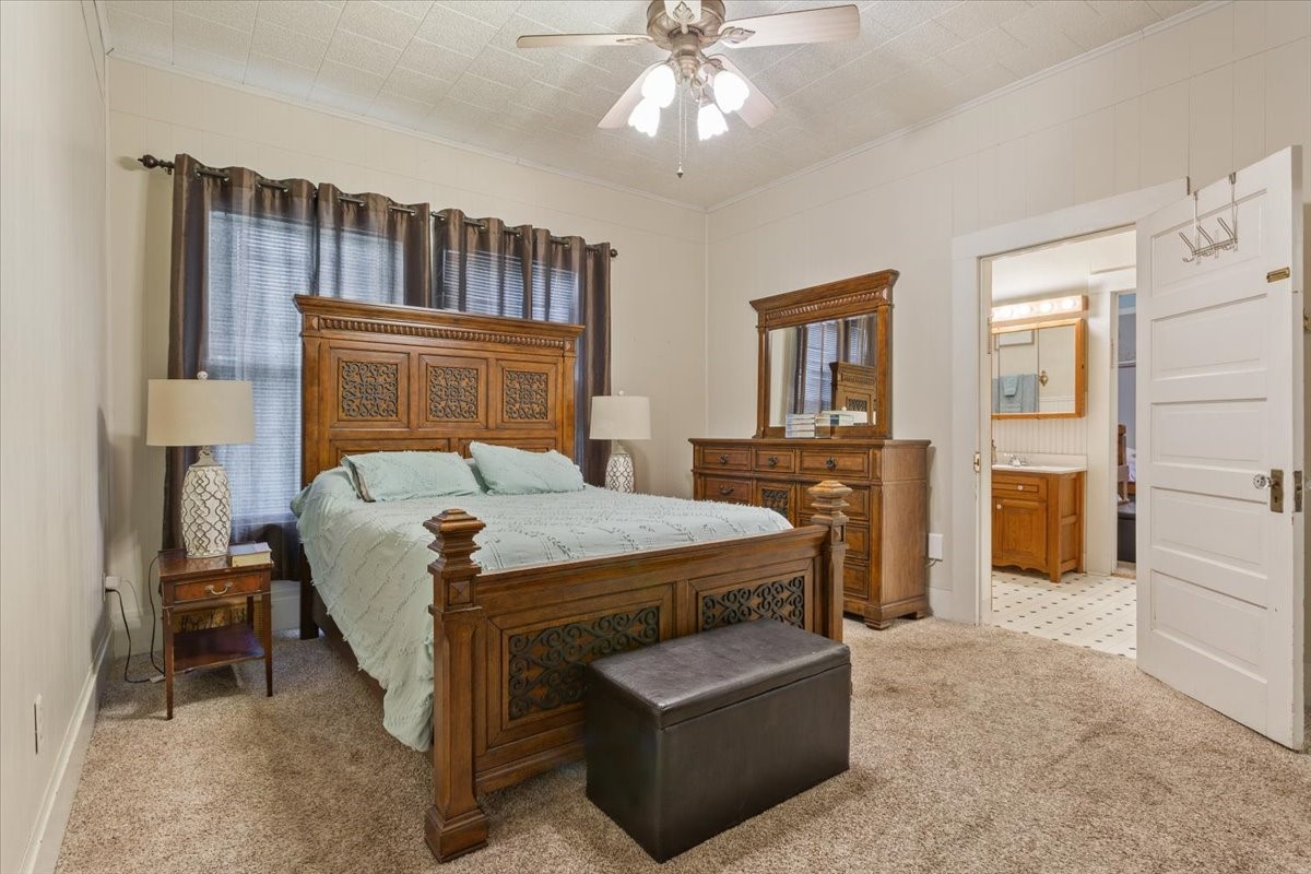 102 S Hogan Street Holland TX 76534