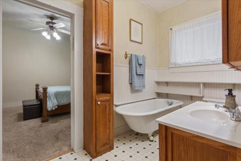 102 S Hogan Street Holland TX 76534