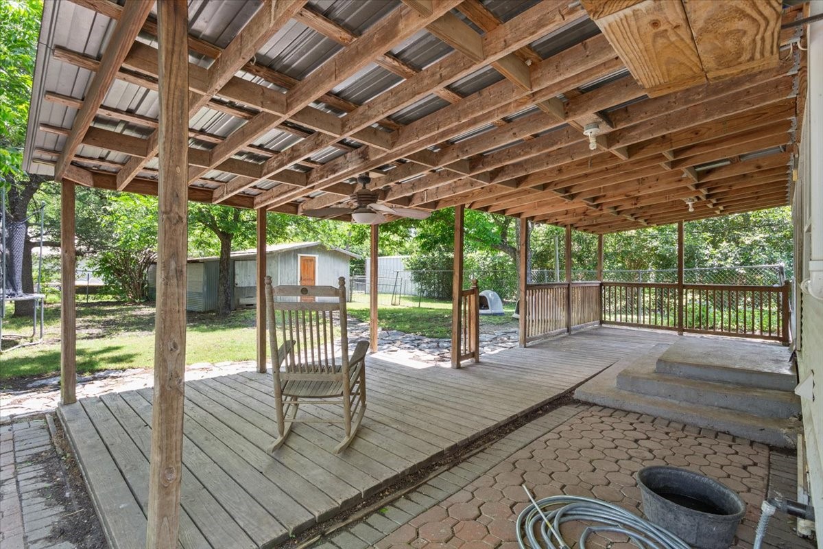 102 S Hogan Street Holland TX 76534