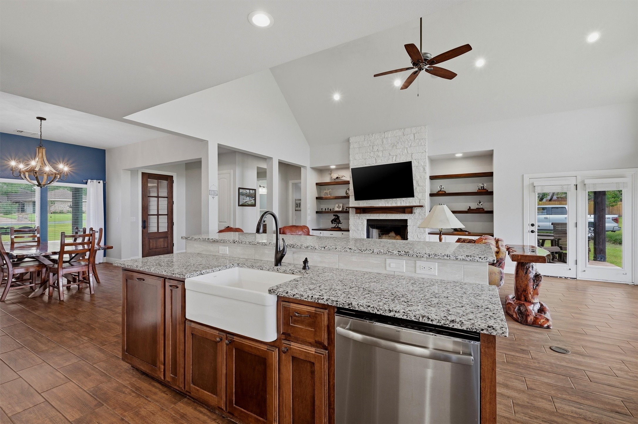 206 Modoc Trail Lake Kiowa TX 76240