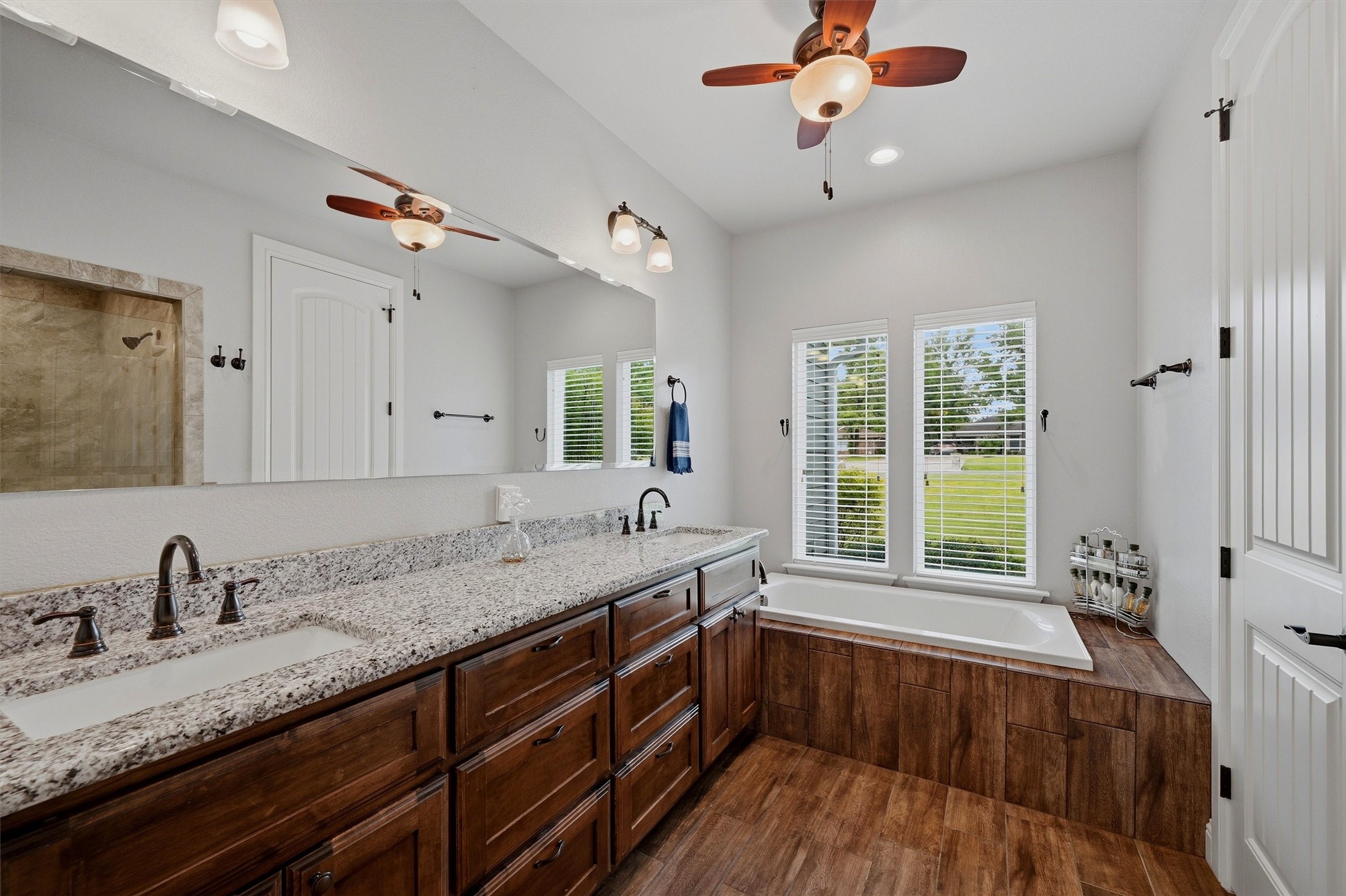 206 Modoc Trail Lake Kiowa TX 76240