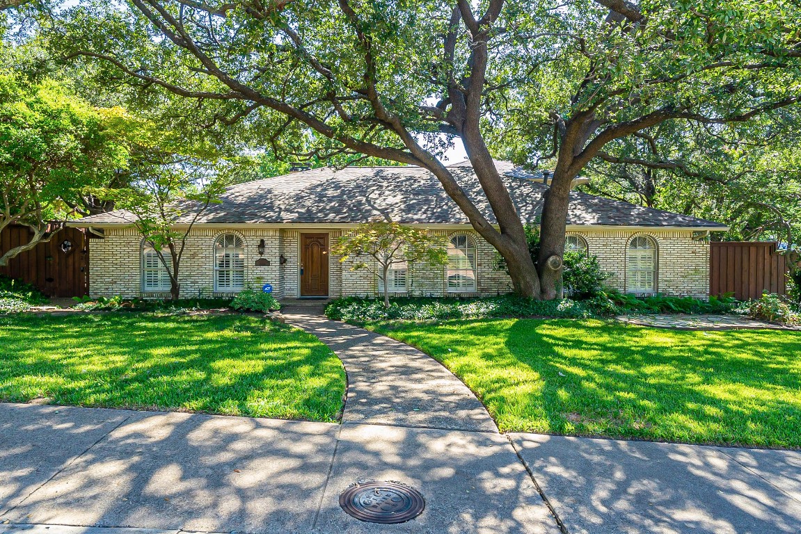 9734 Windledge Drive Dallas TX 75238