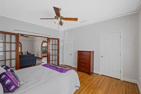 2563 S University Drive Fort Worth TX 76109