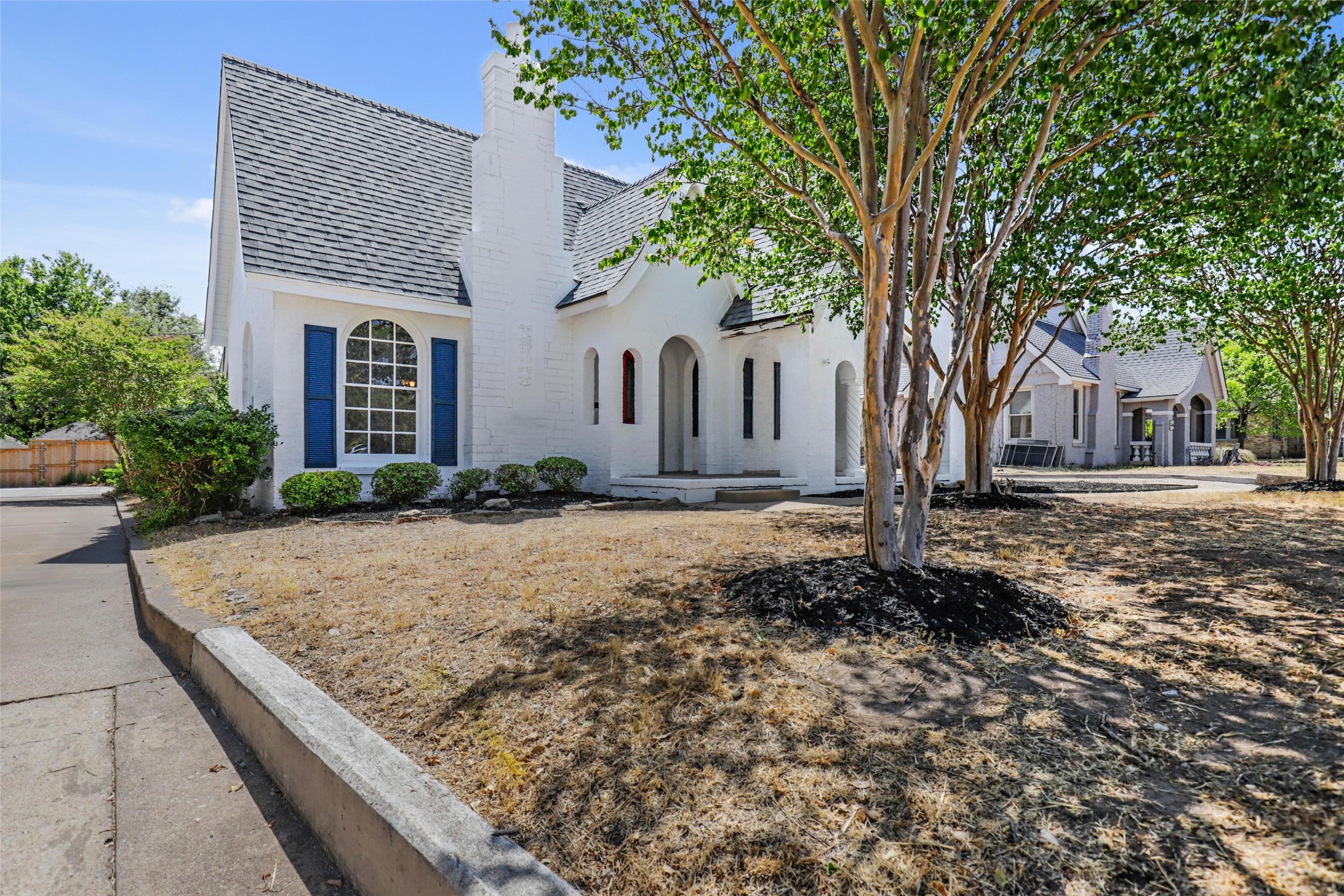 2563 S University Drive Fort Worth TX 76109
