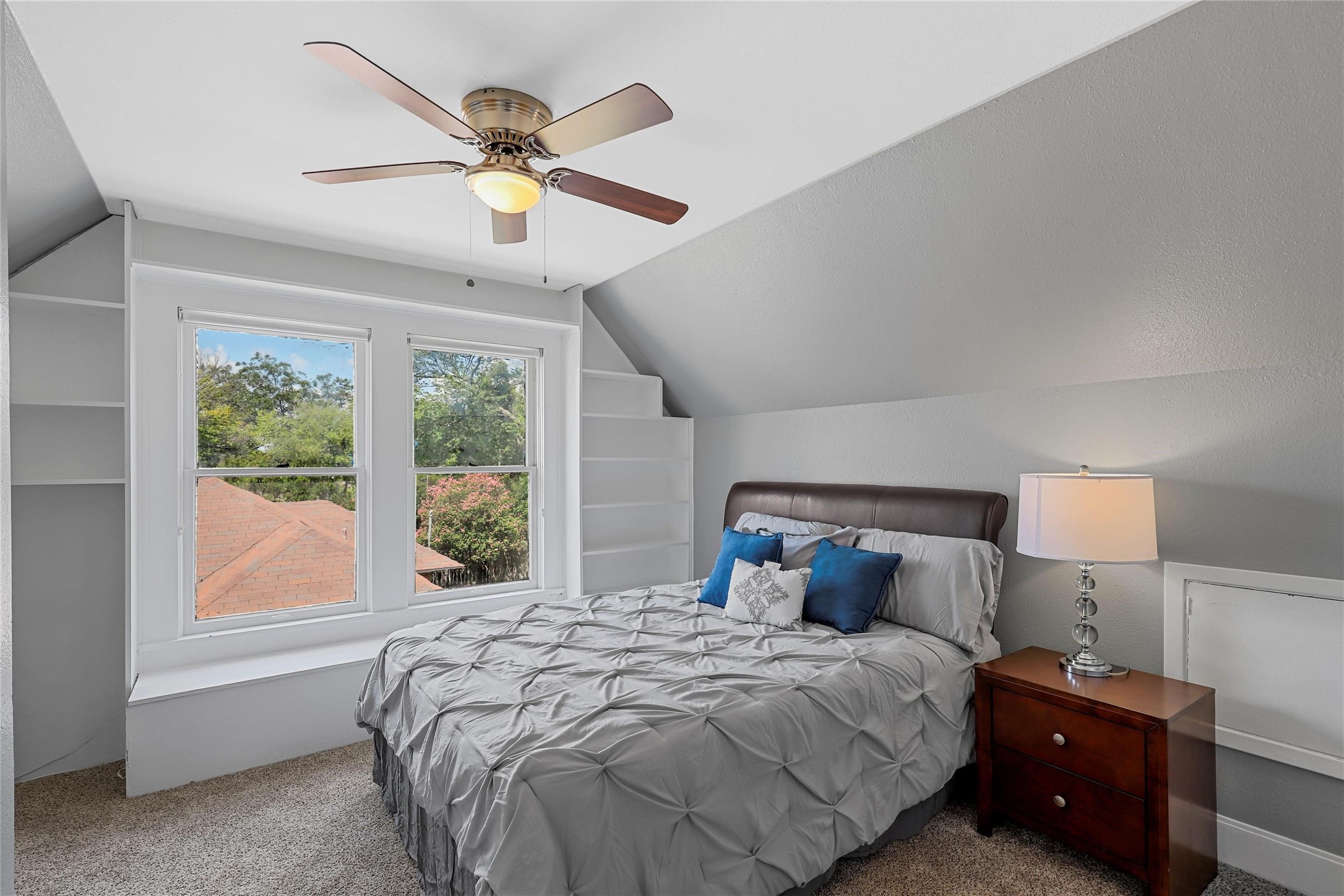 2563 S University Drive Fort Worth TX 76109