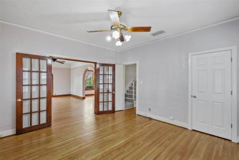 2563 S University Drive Fort Worth TX 76109