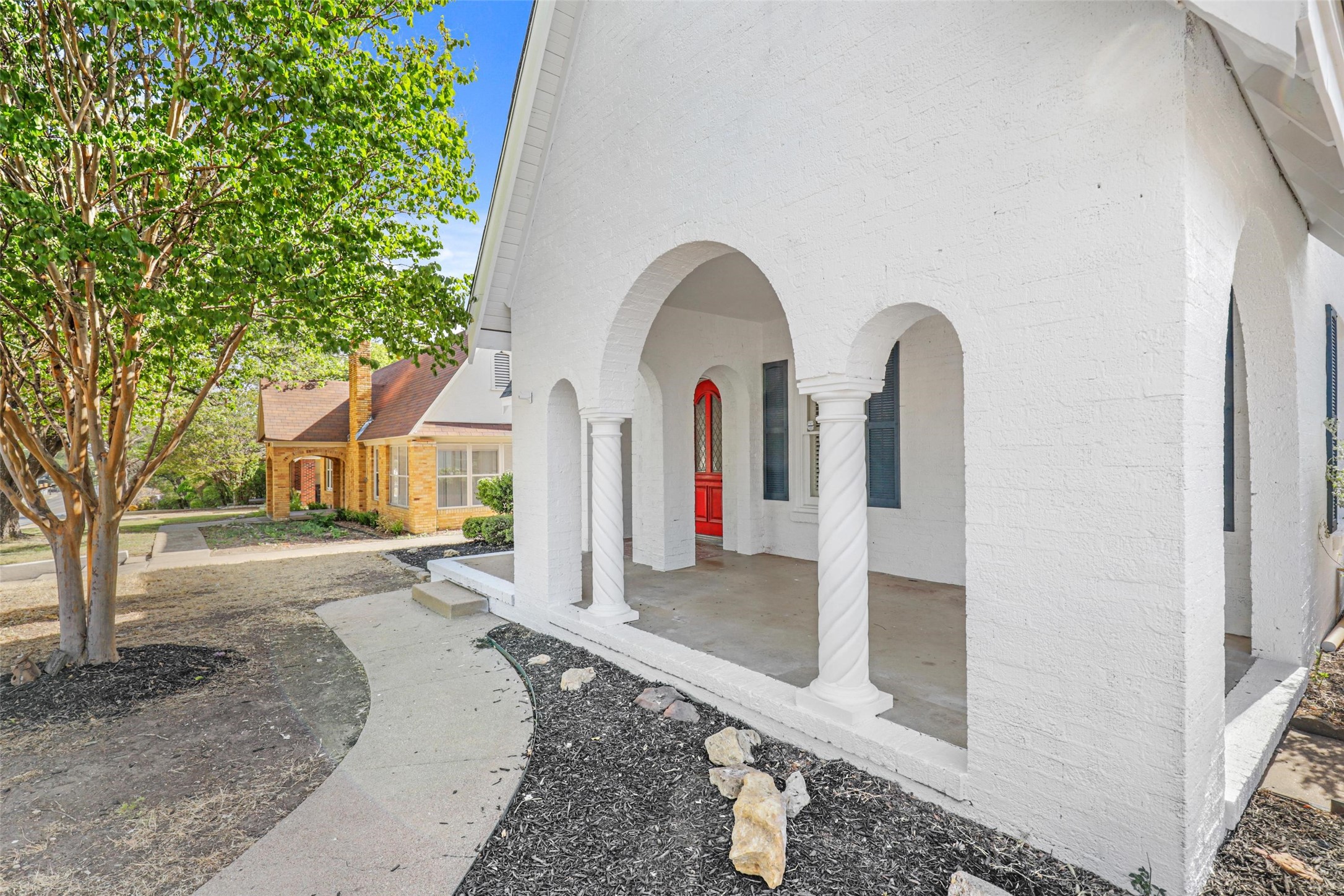 2563 S University Drive Fort Worth TX 76109