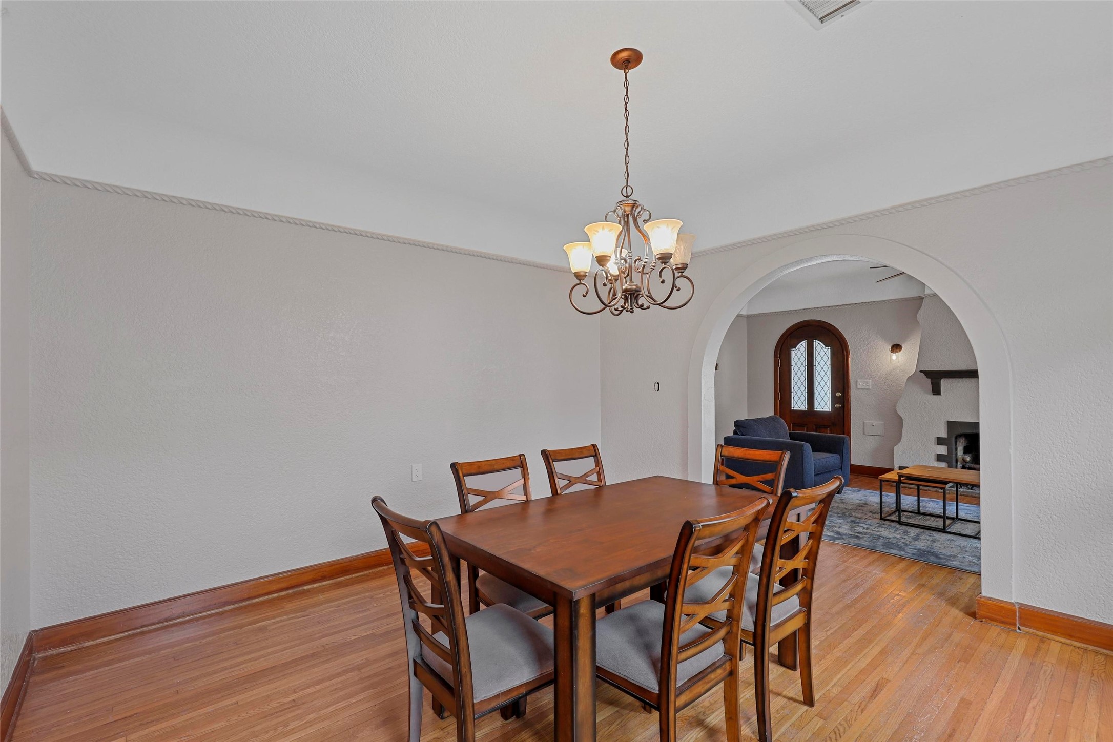 2563 S University Drive Fort Worth TX 76109