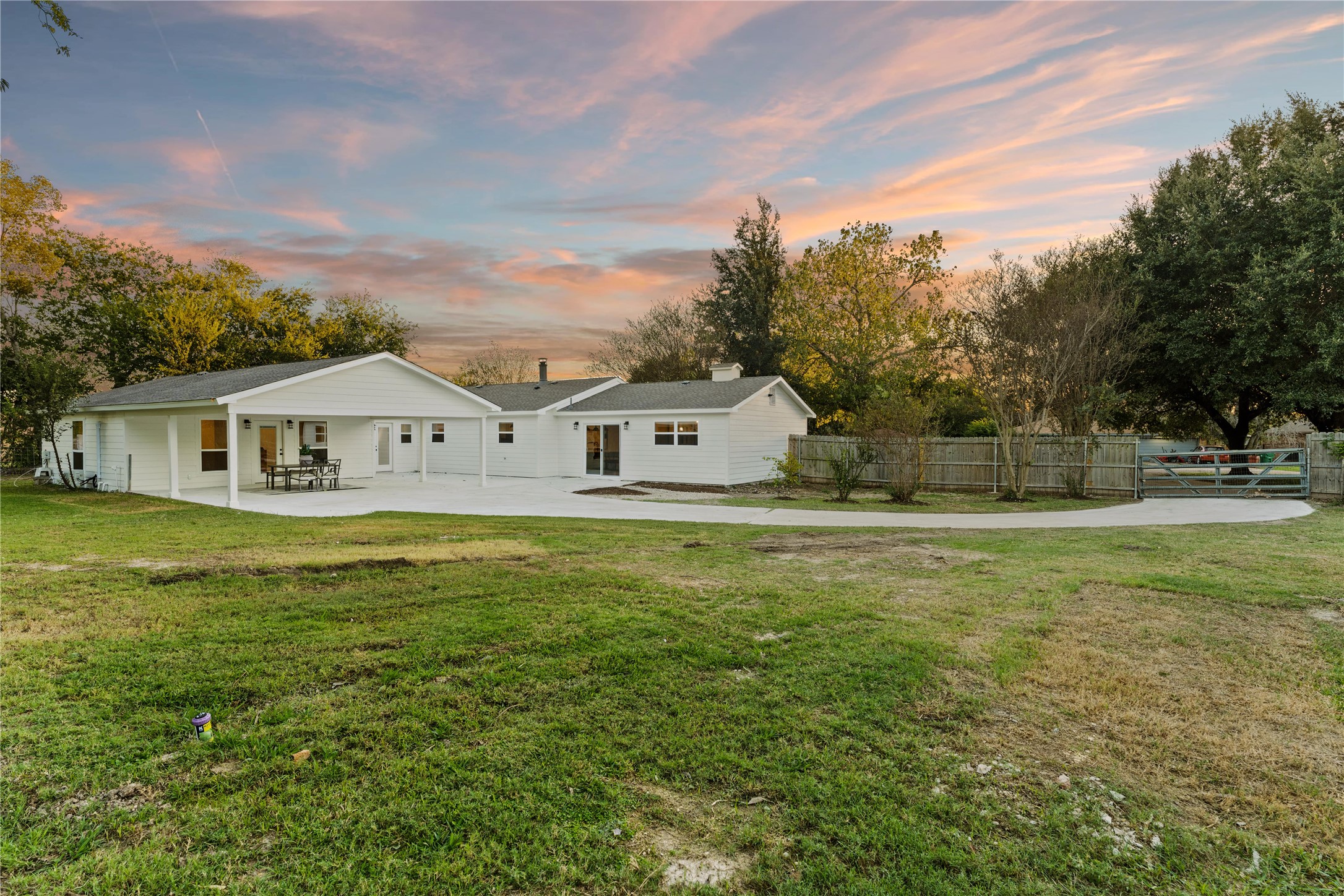 166 Norwood Drive Woodway TX 76712