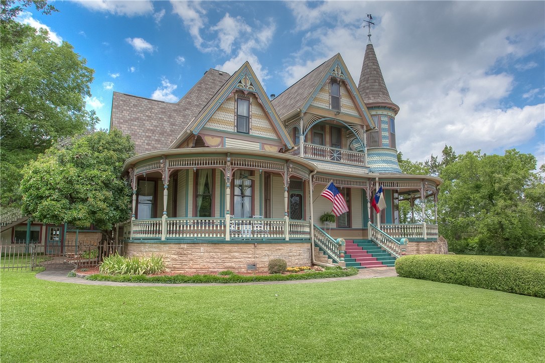 808 S Lamar Street Weatherford TX 76086
