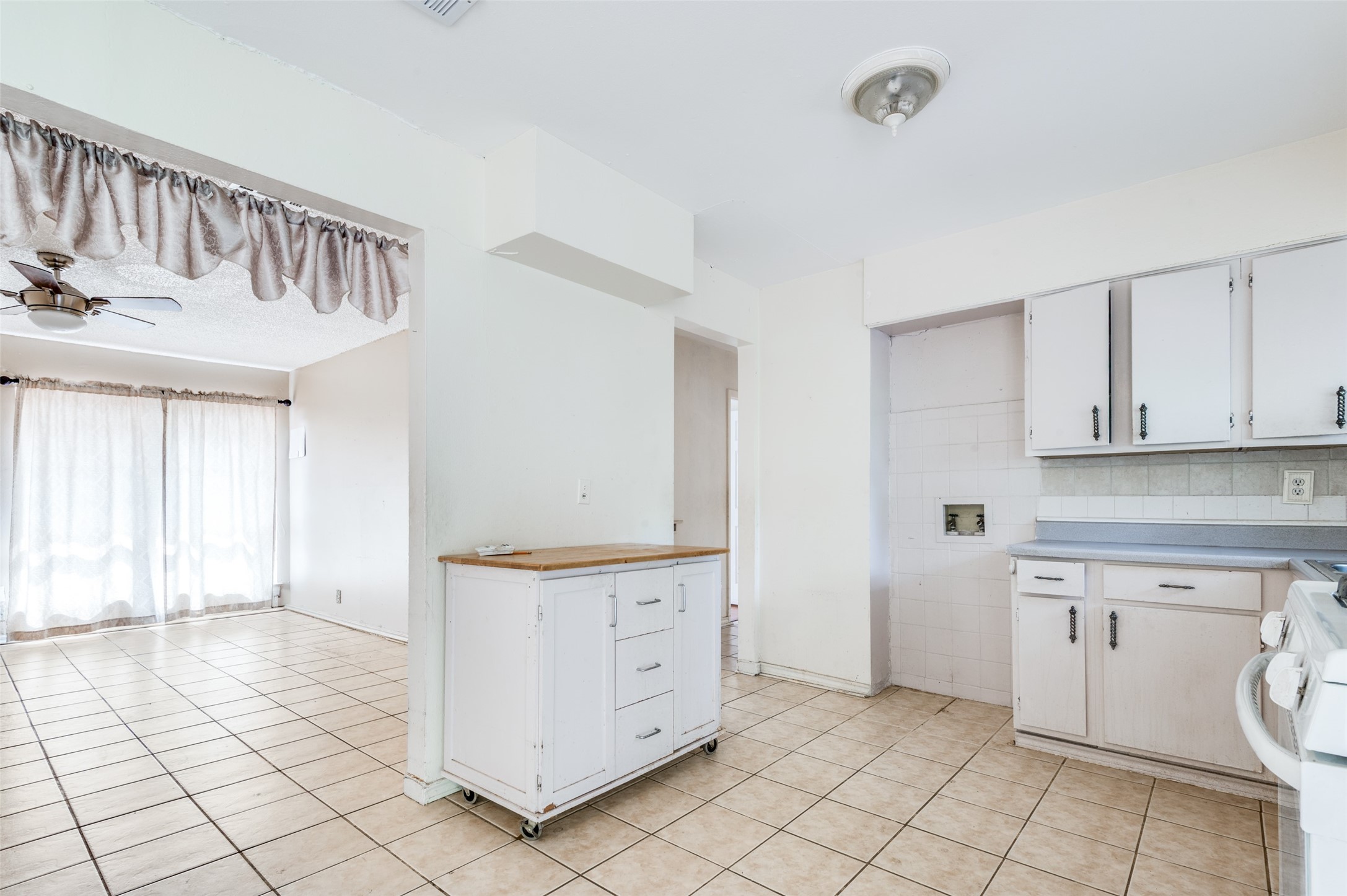 718 Susan Drive Arlington TX 76010