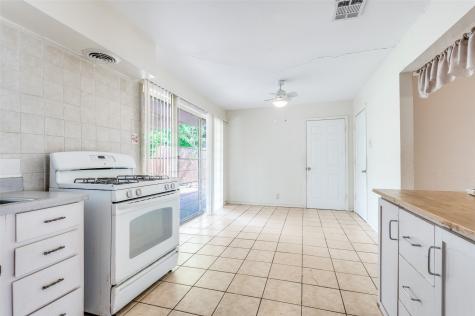 718 Susan Drive Arlington TX 76010